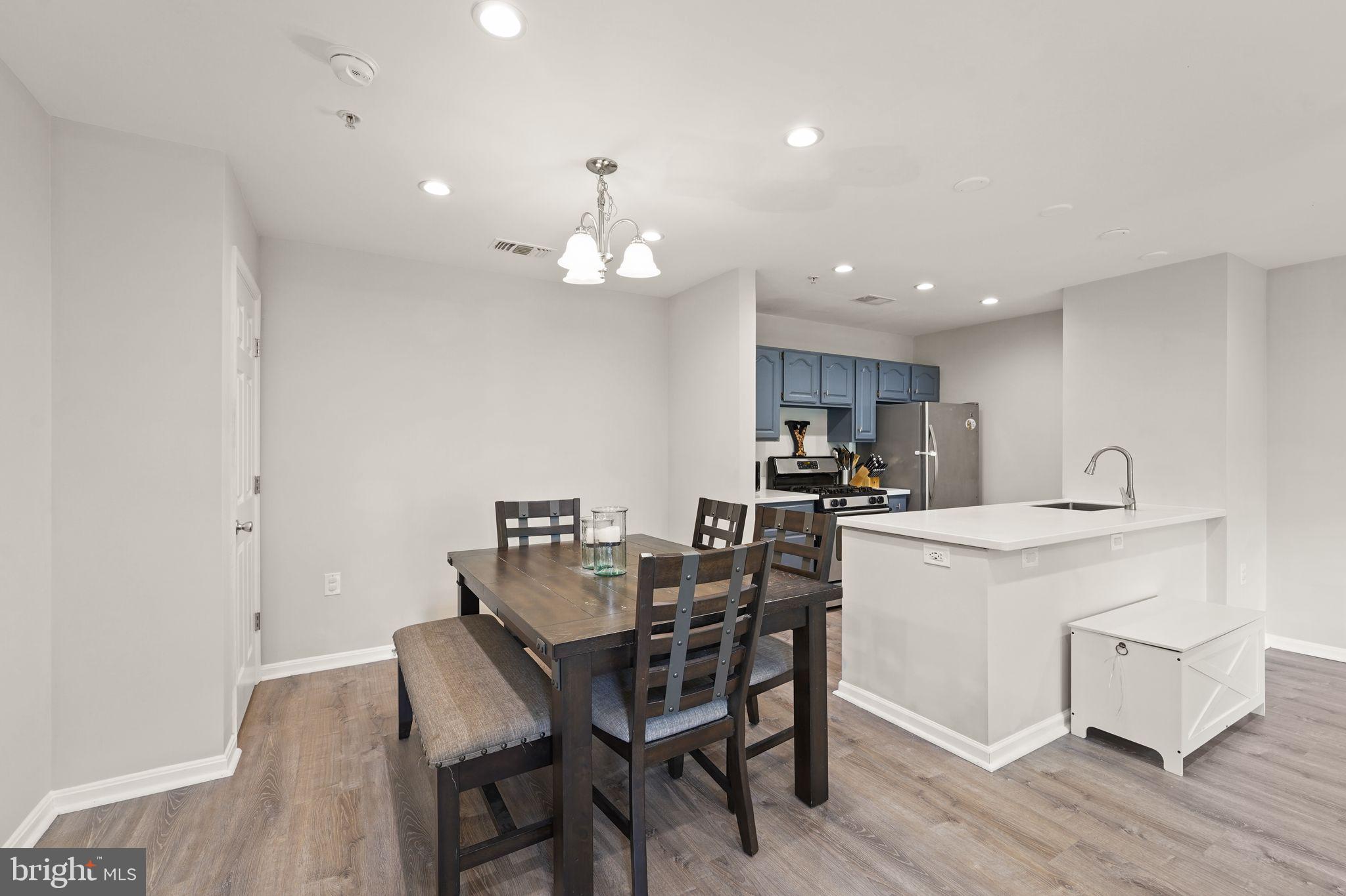 PARKSIDE AT ASHBURN - Residential