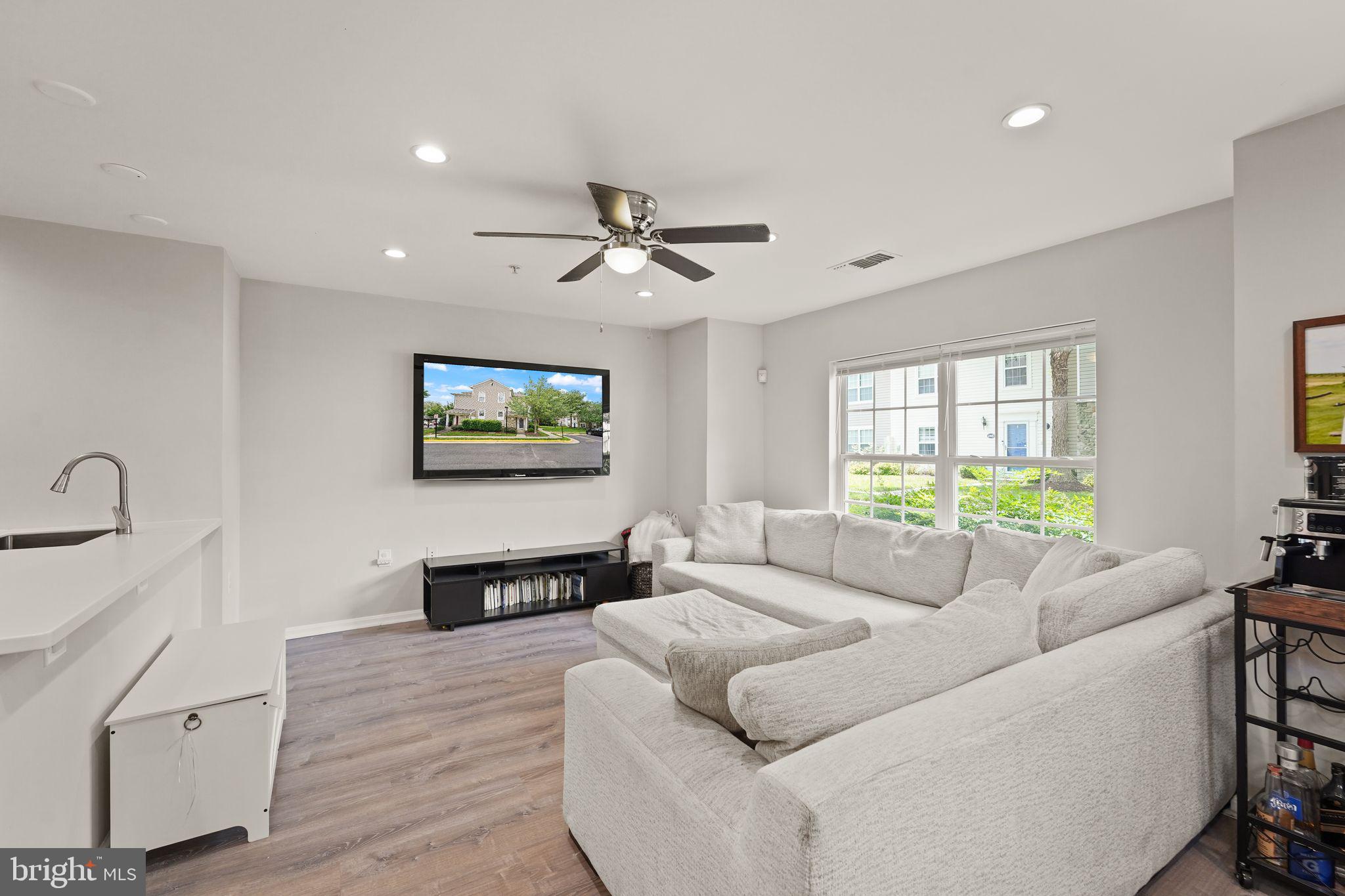 PARKSIDE AT ASHBURN - Residential