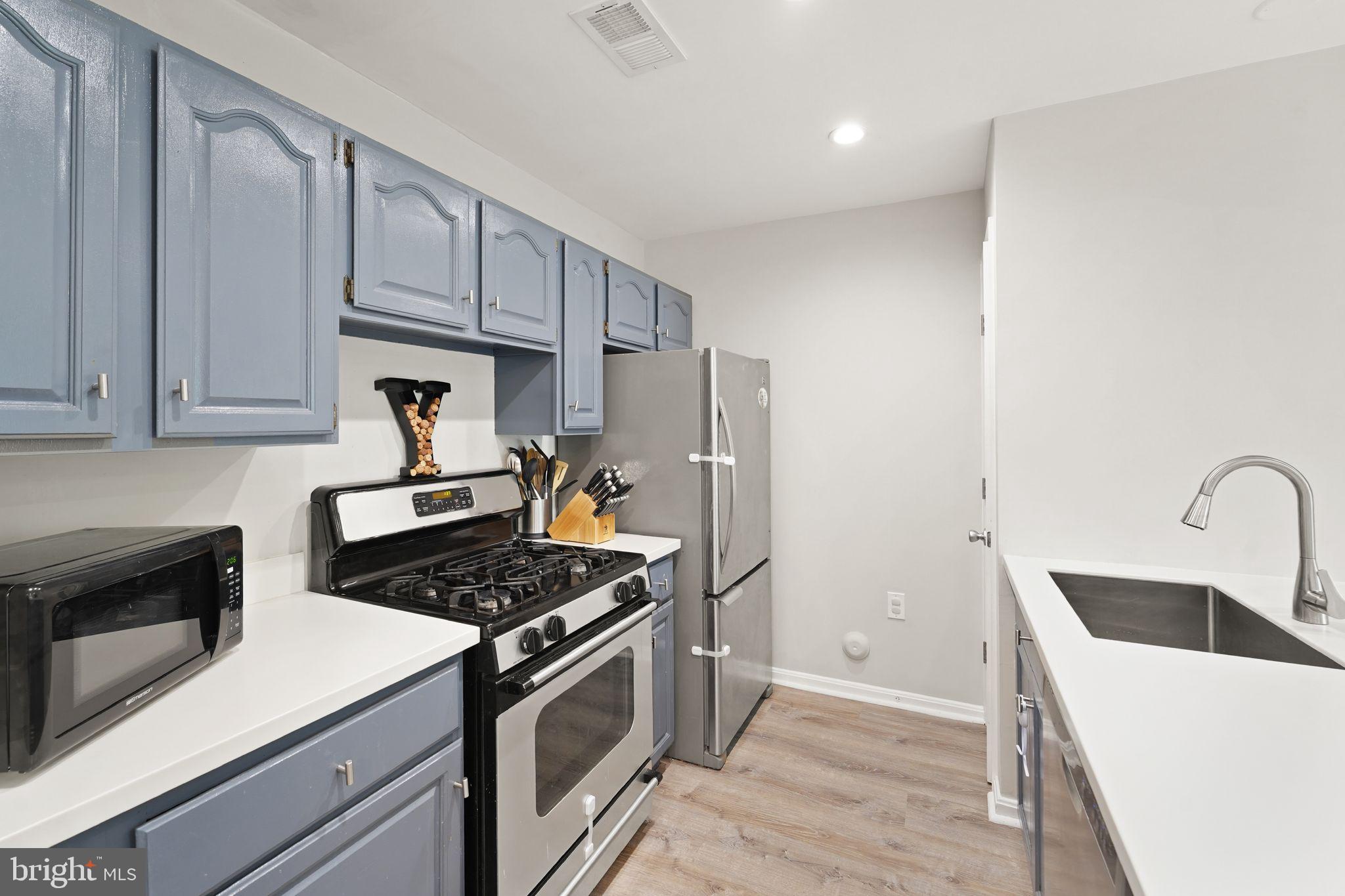 PARKSIDE AT ASHBURN - Residential