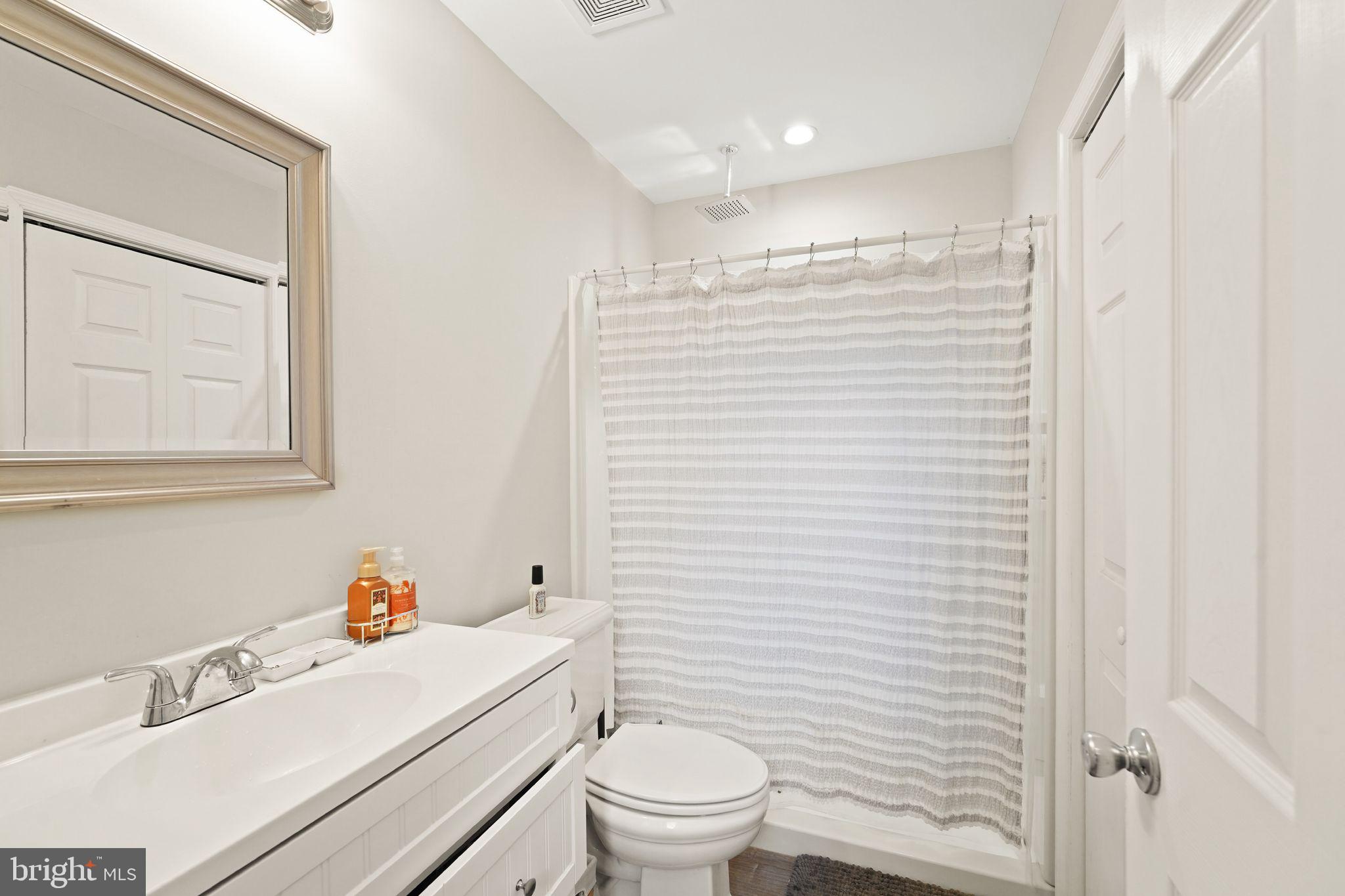 PARKSIDE AT ASHBURN - Residential