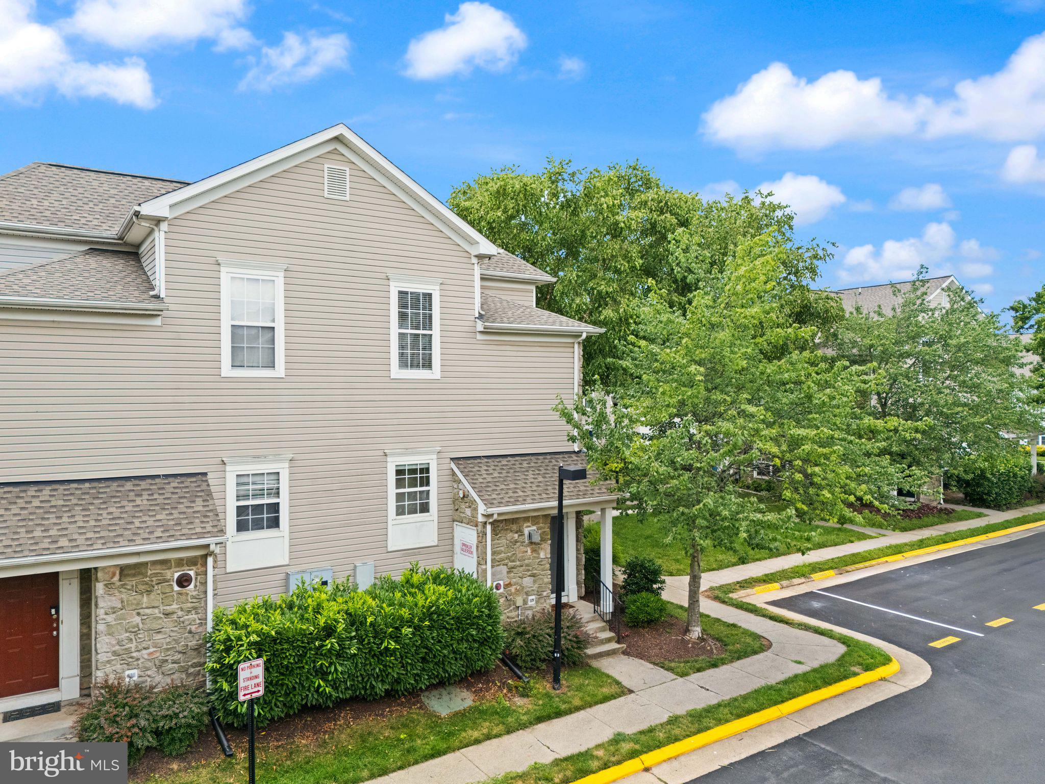 PARKSIDE AT ASHBURN - Residential