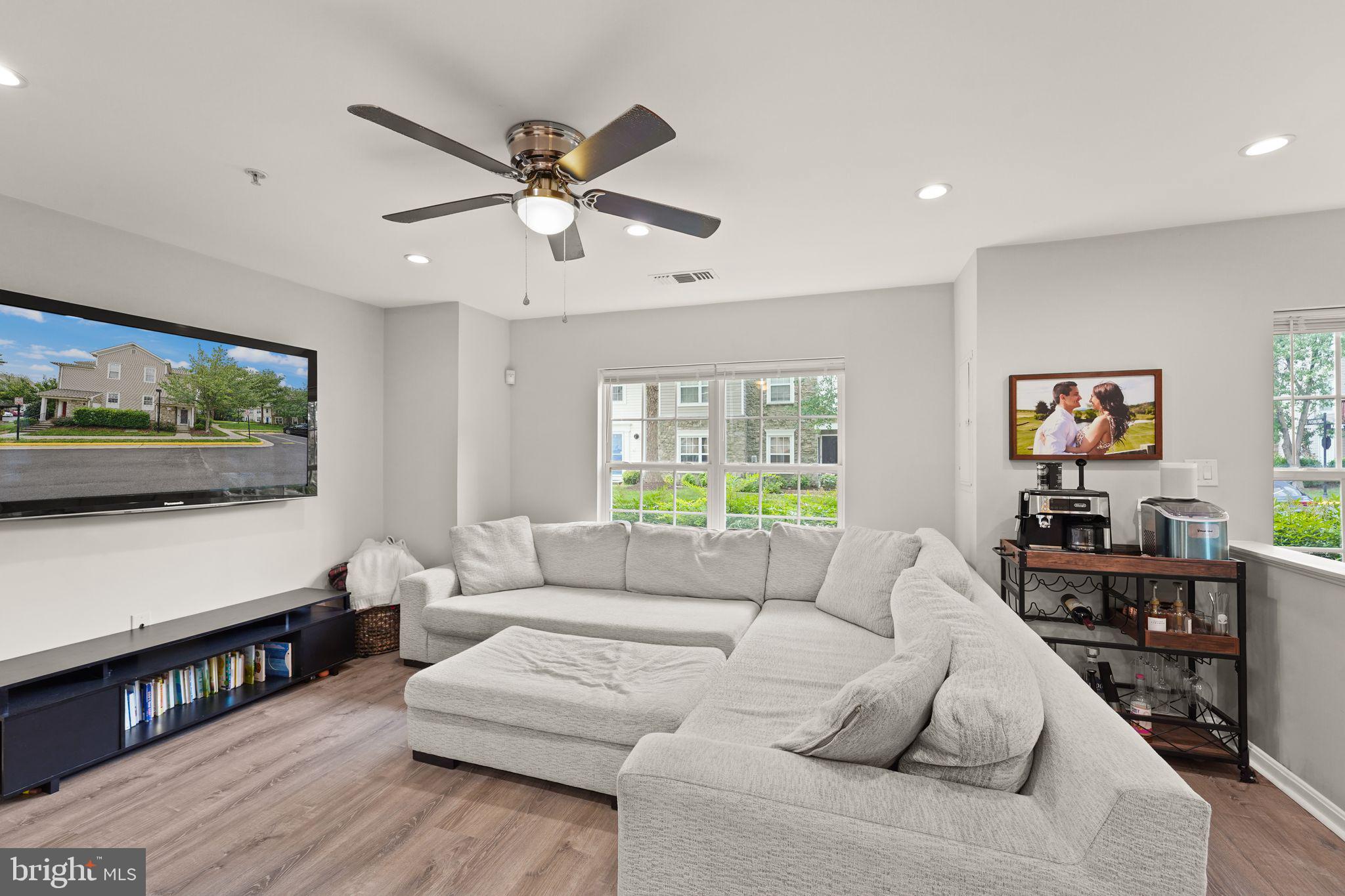 PARKSIDE AT ASHBURN - Residential