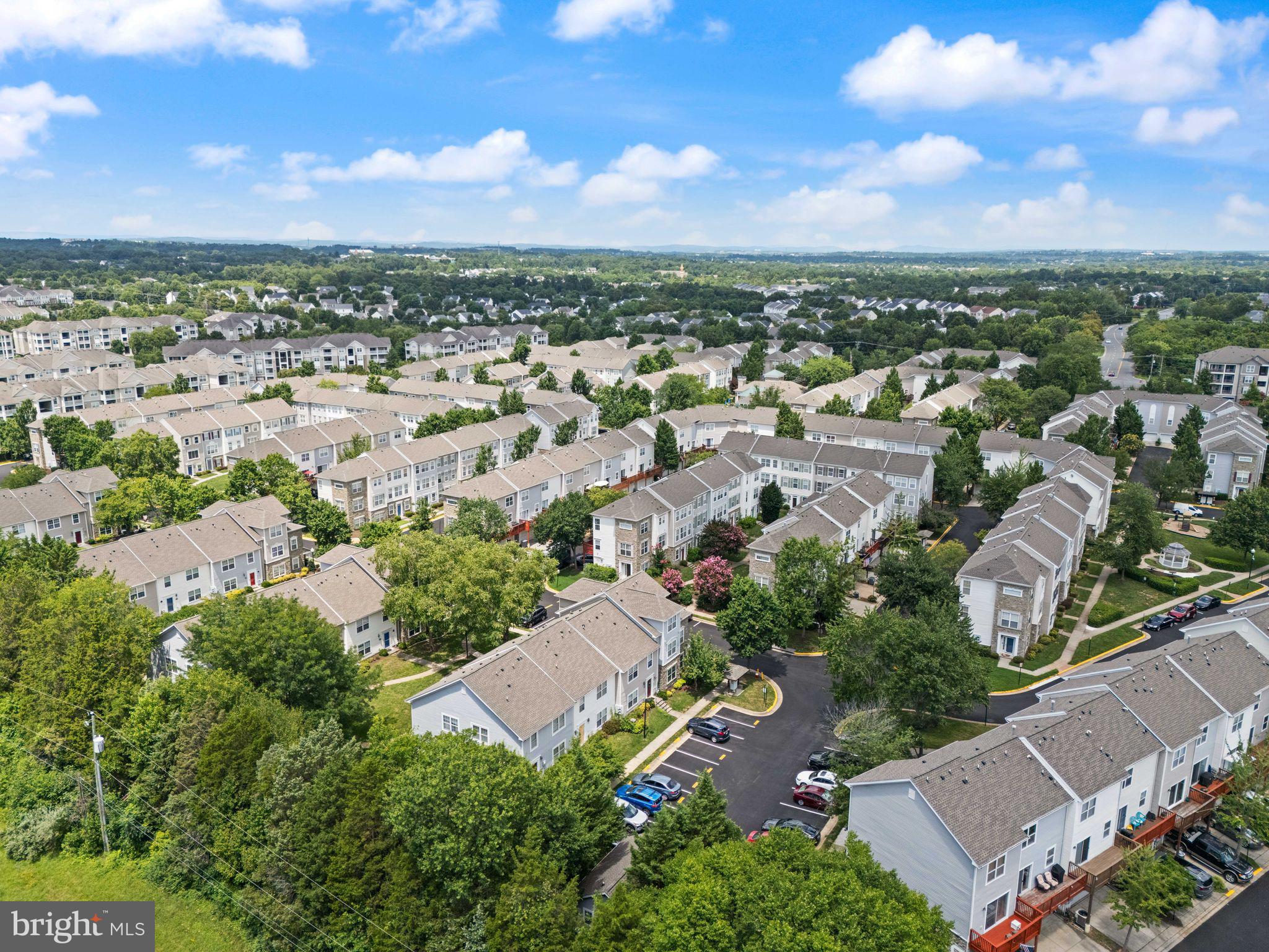 PARKSIDE AT ASHBURN - Residential