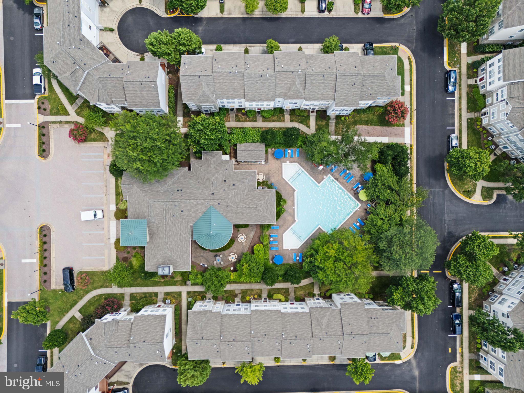 PARKSIDE AT ASHBURN - Residential