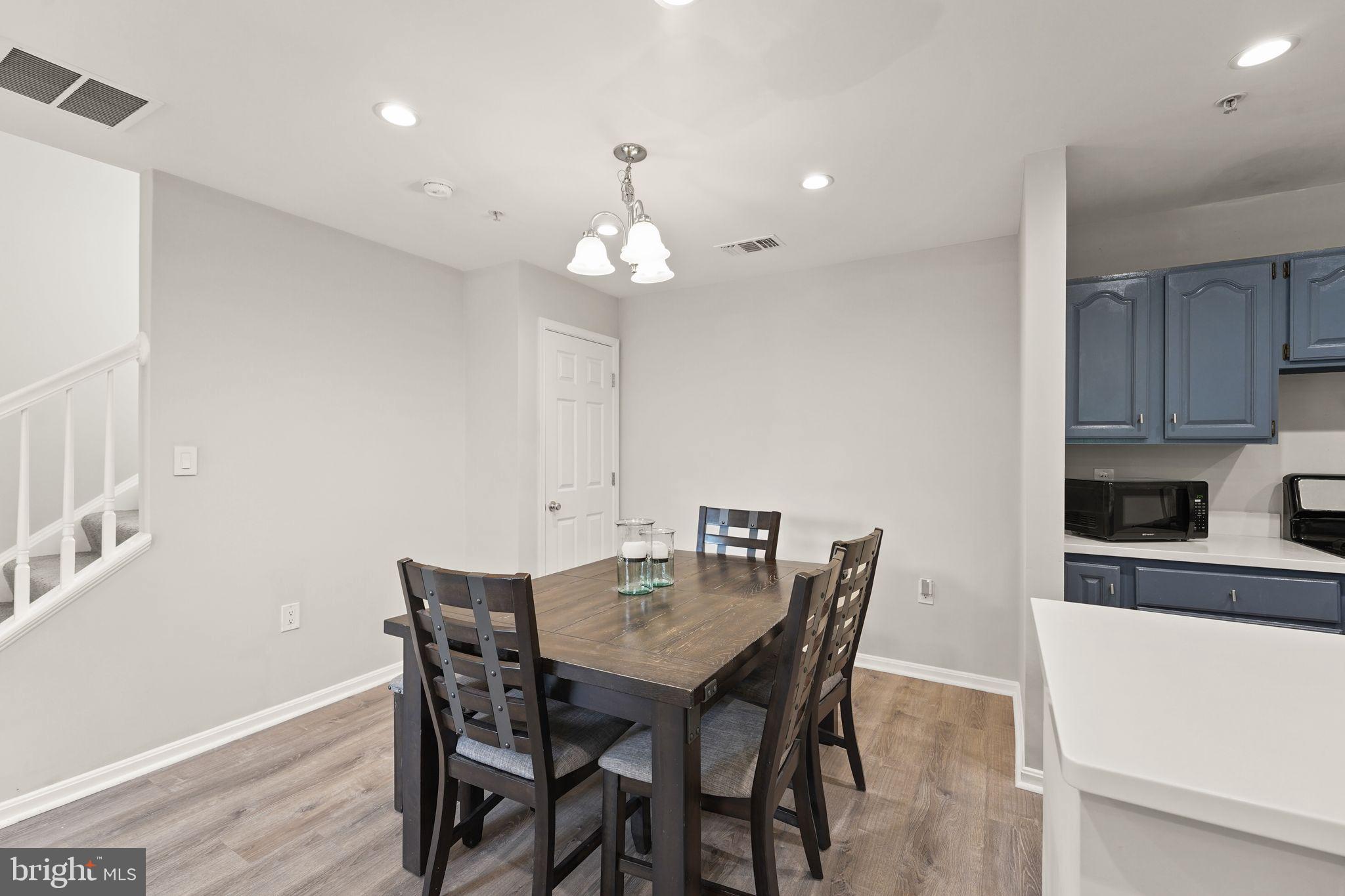 PARKSIDE AT ASHBURN - Residential