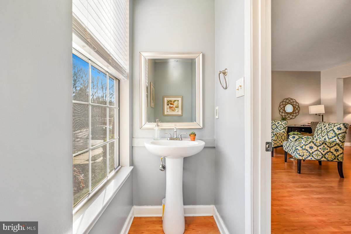 POTOMAC LAKES - Residential