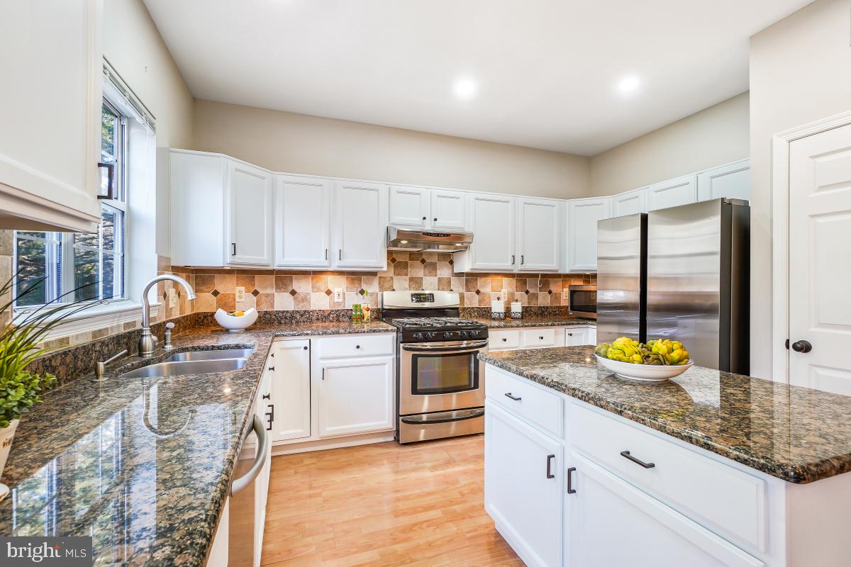 POTOMAC LAKES - Residential