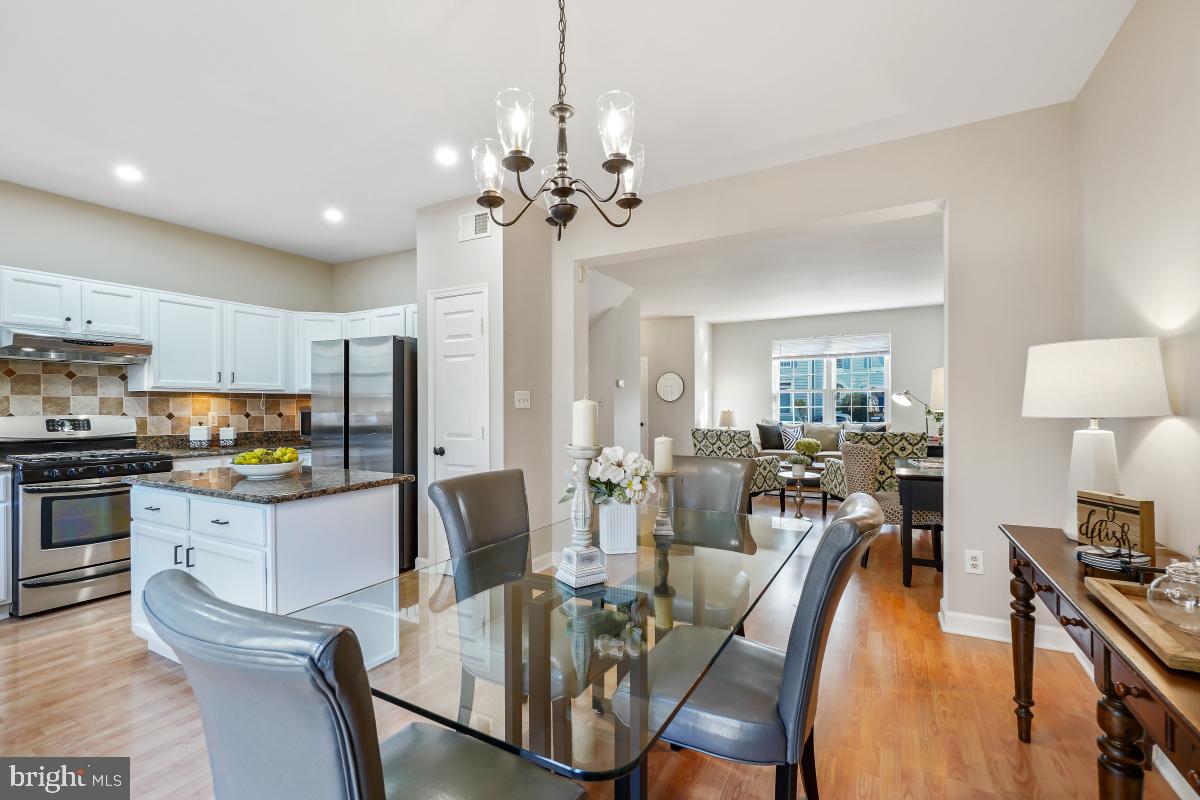 POTOMAC LAKES - Residential