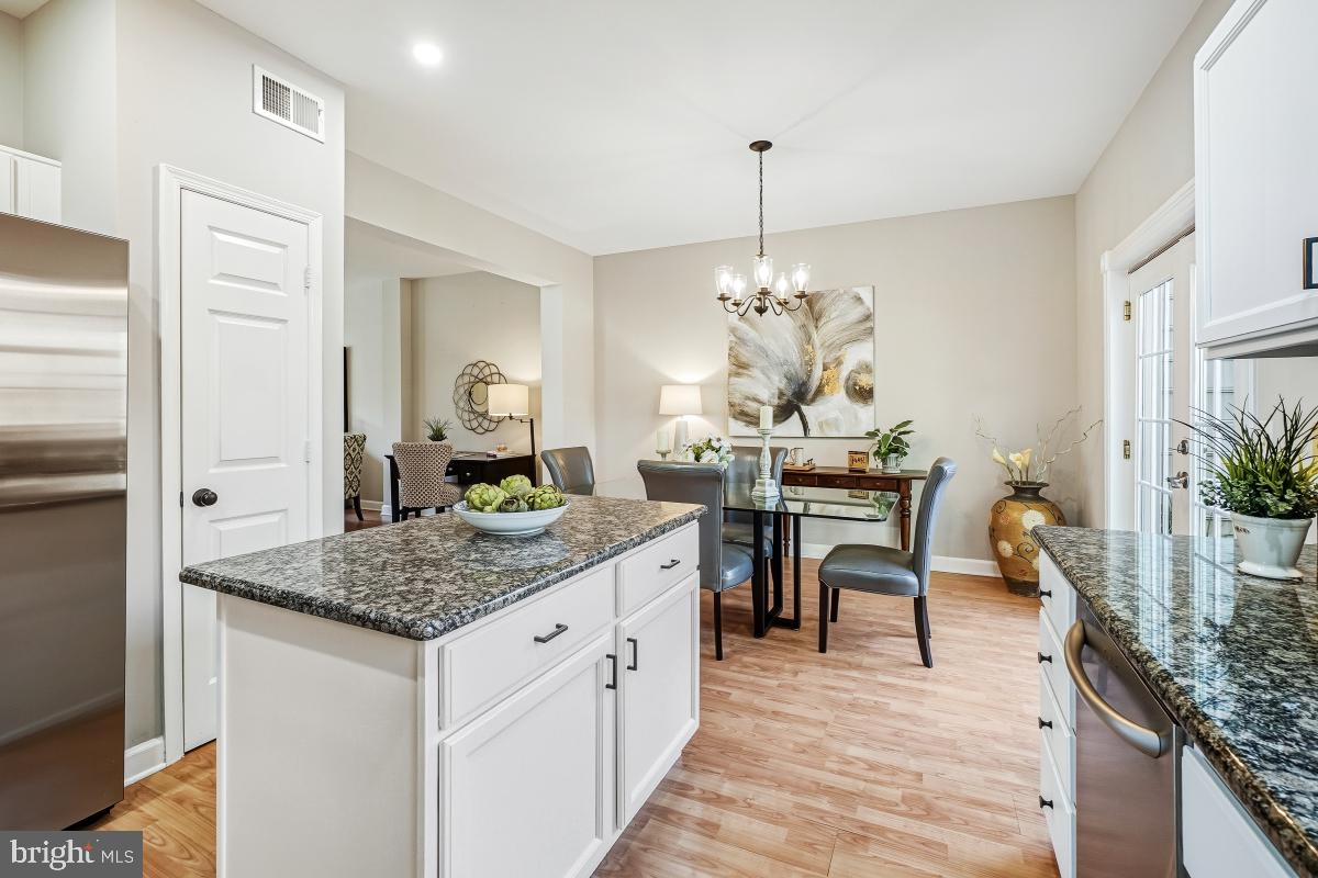 POTOMAC LAKES - Residential