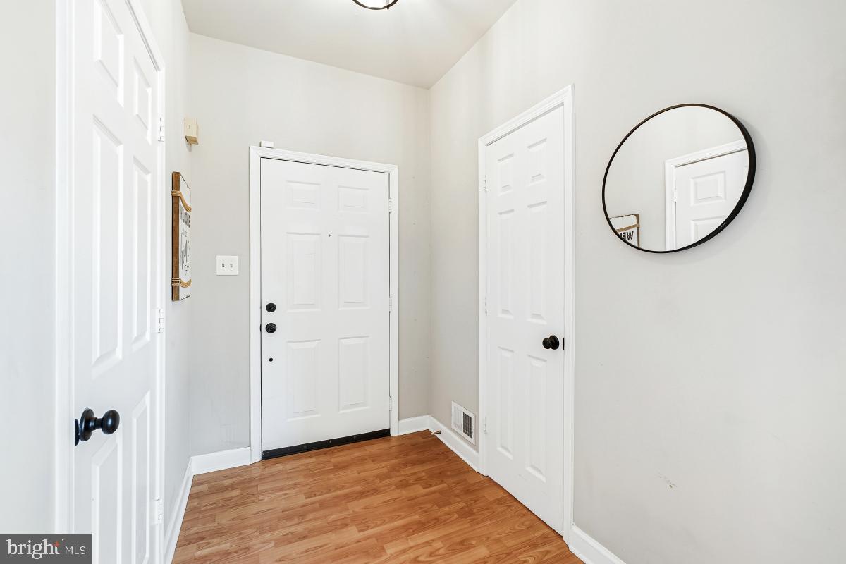 POTOMAC LAKES - Residential