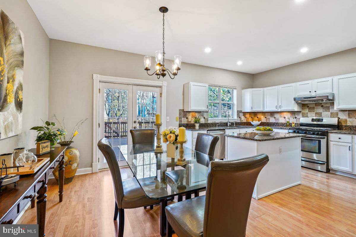 POTOMAC LAKES - Residential