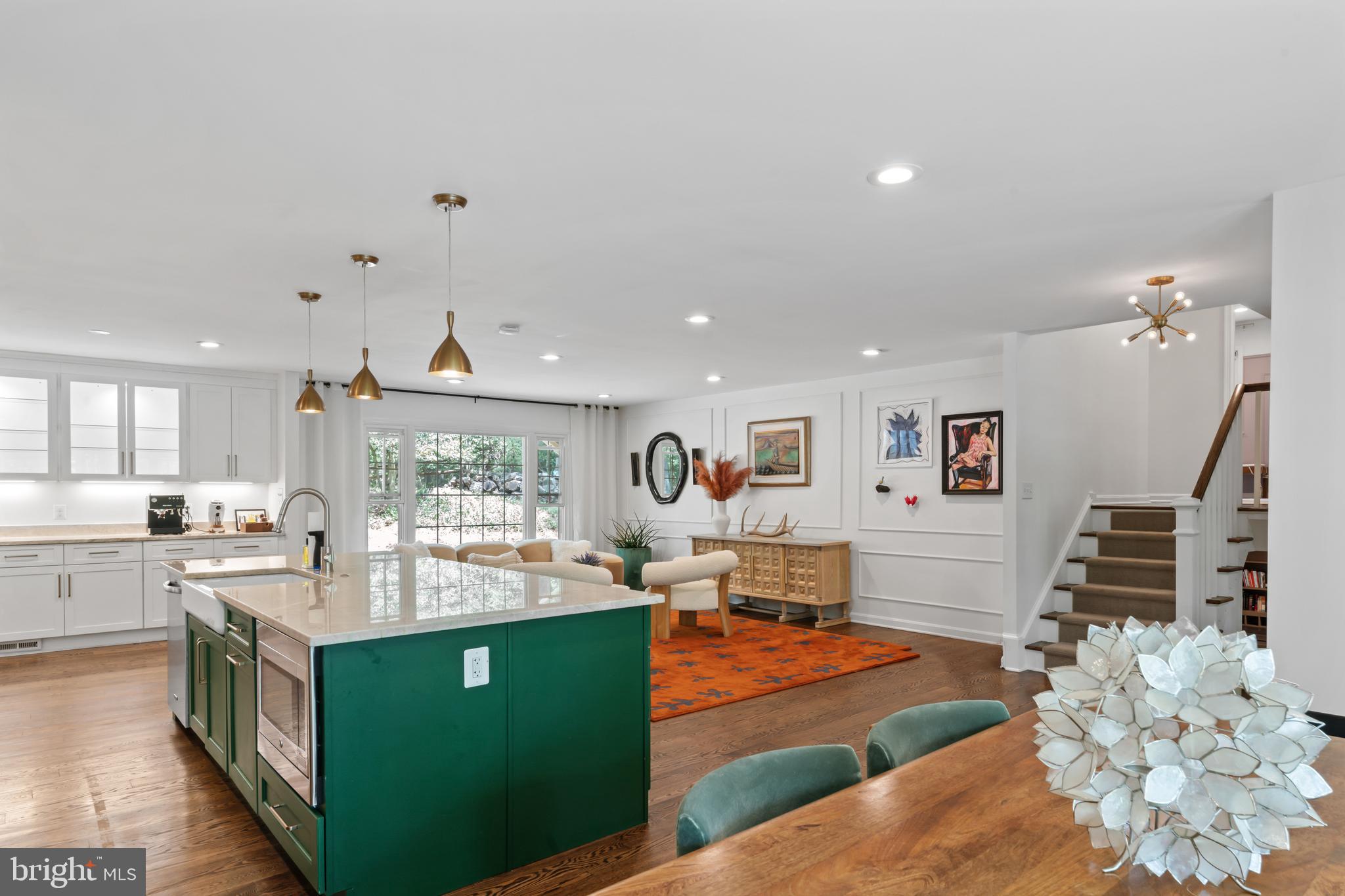 RESTON - Residential