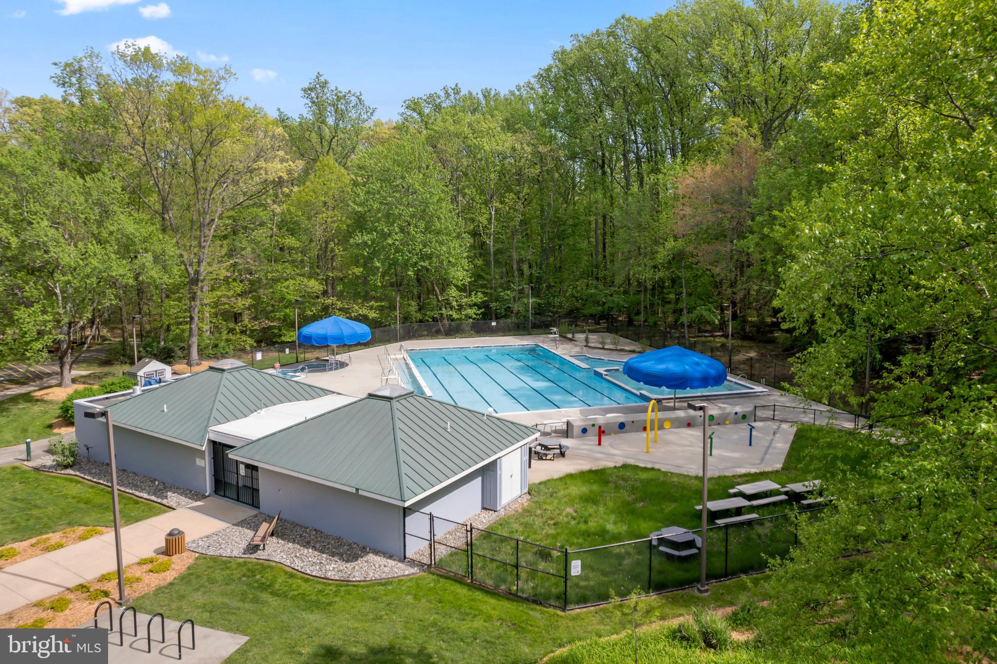 RESTON - Residential