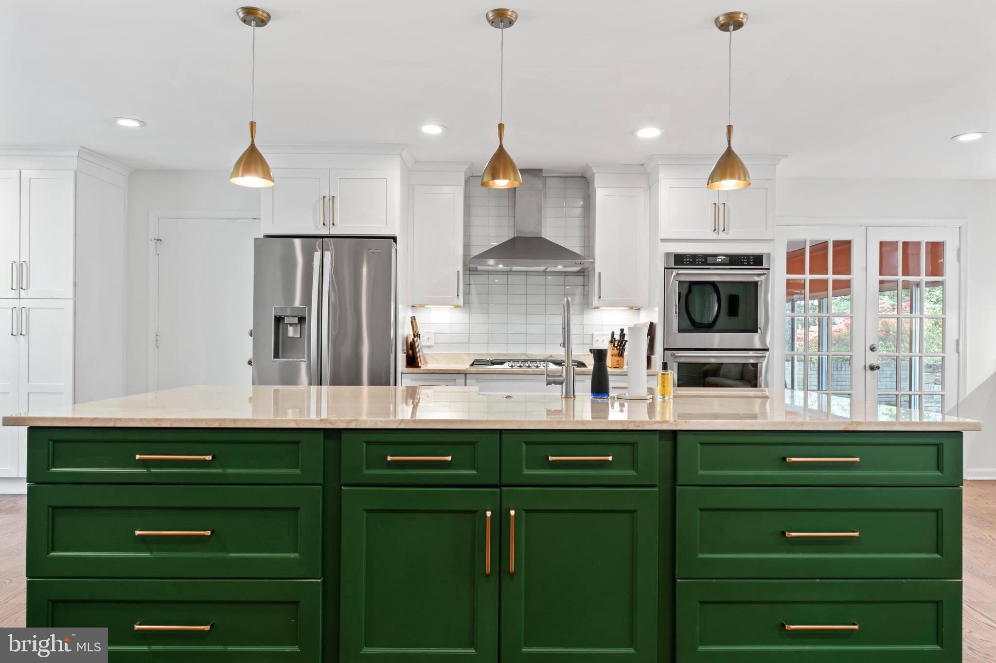 RESTON - Residential