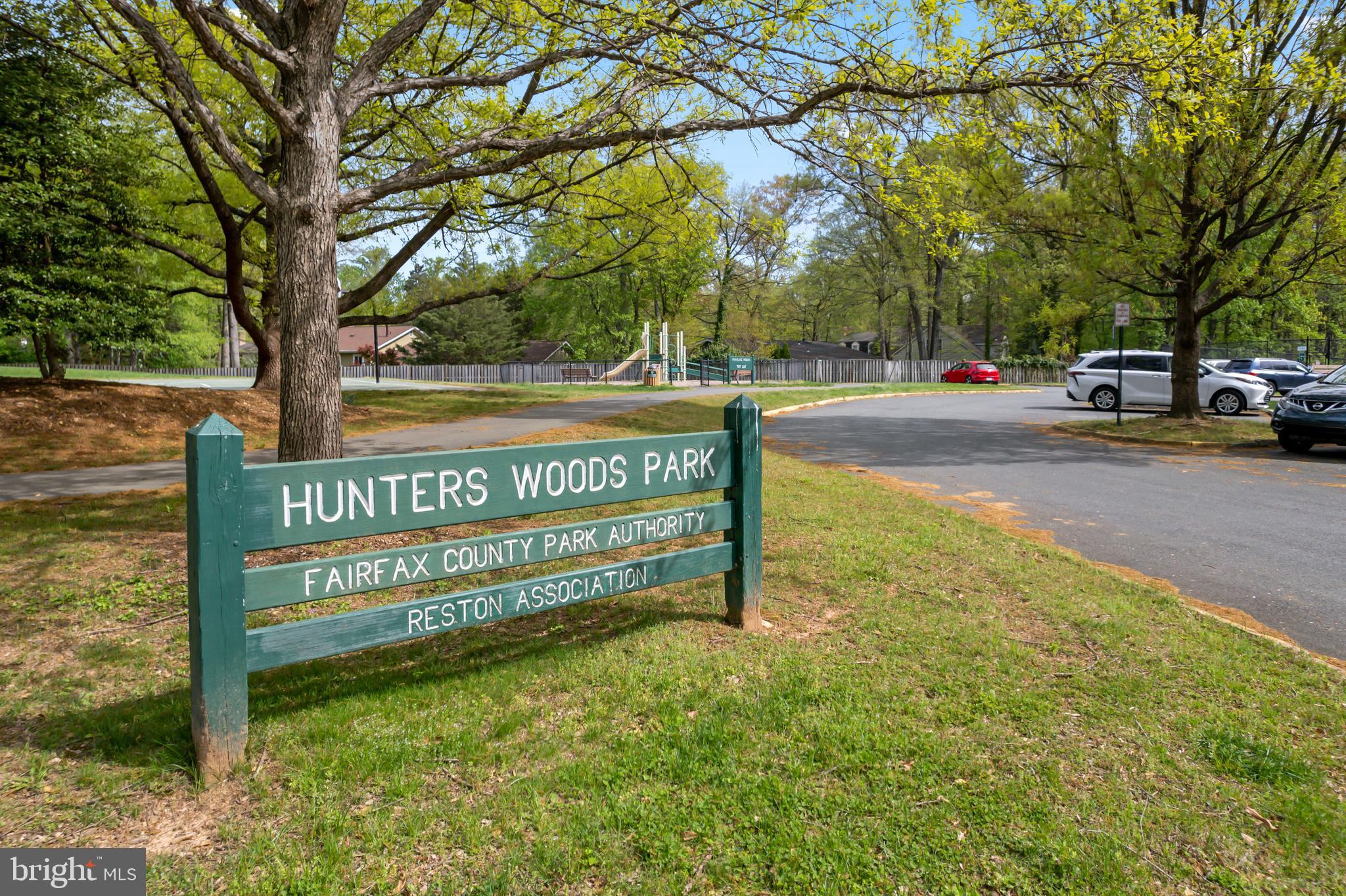 RESTON - Residential