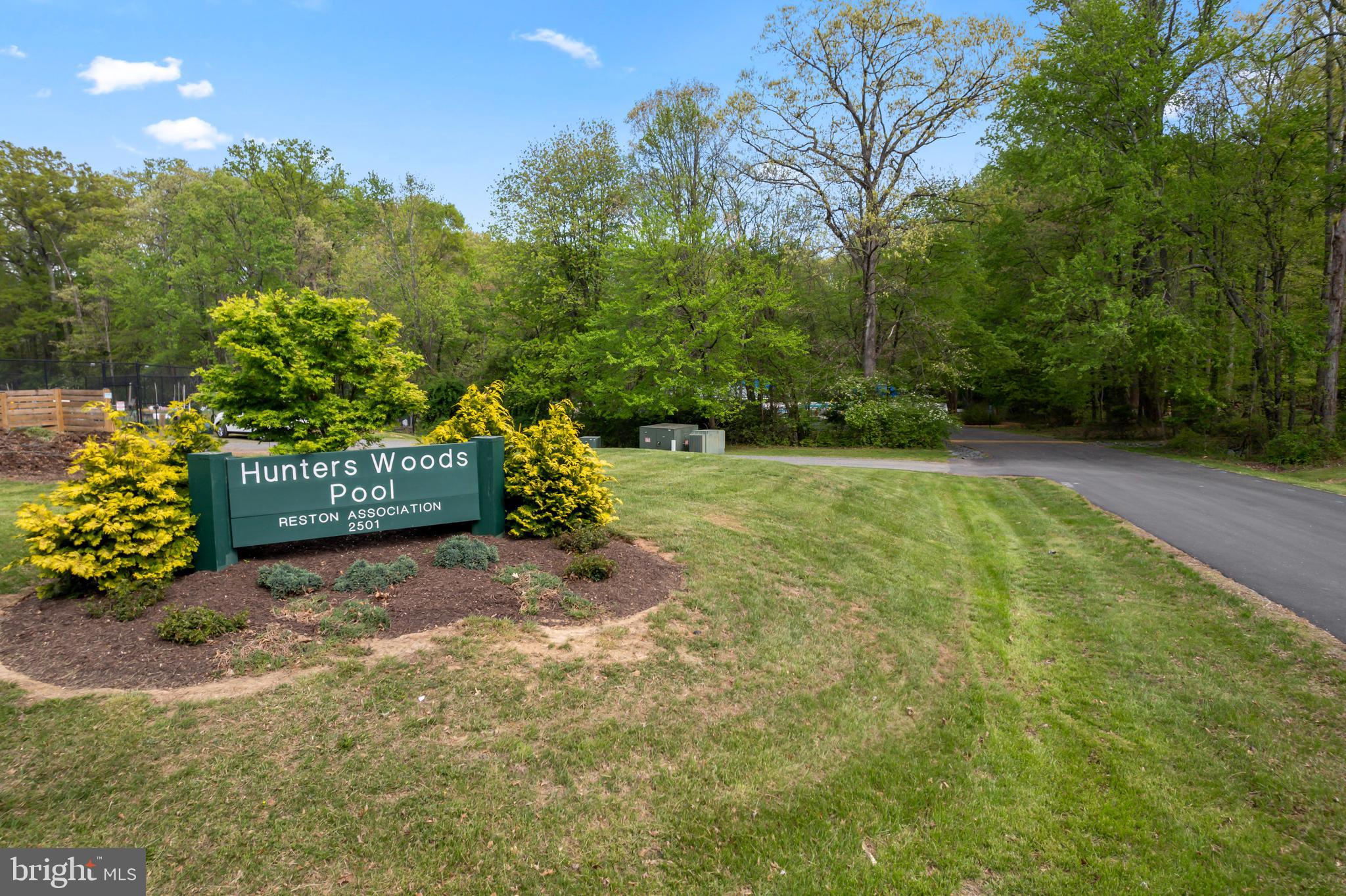 RESTON - Residential