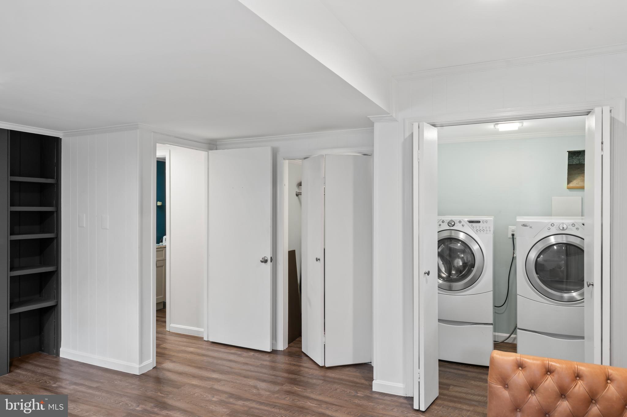 RESTON - Residential