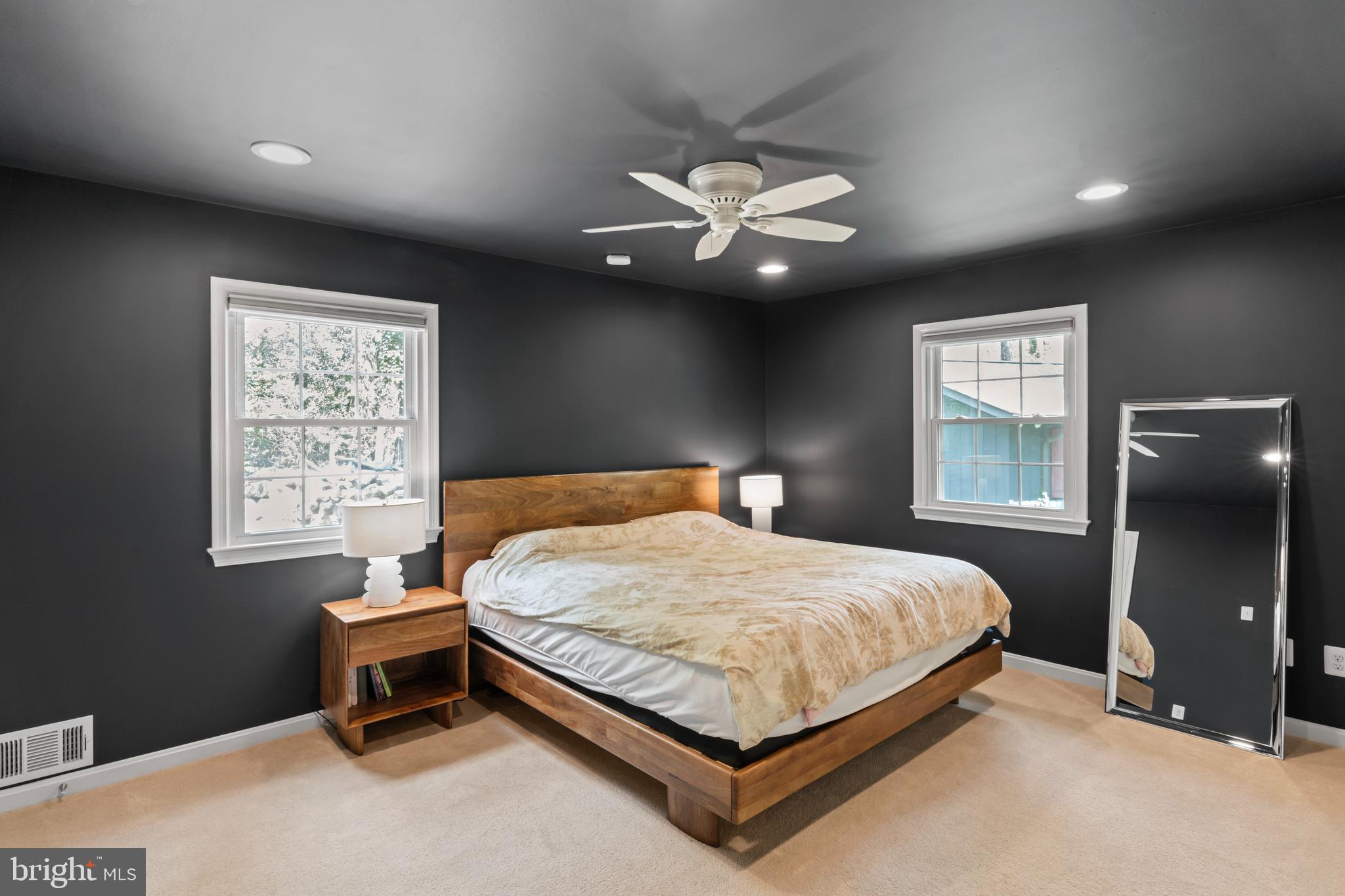 RESTON - Residential