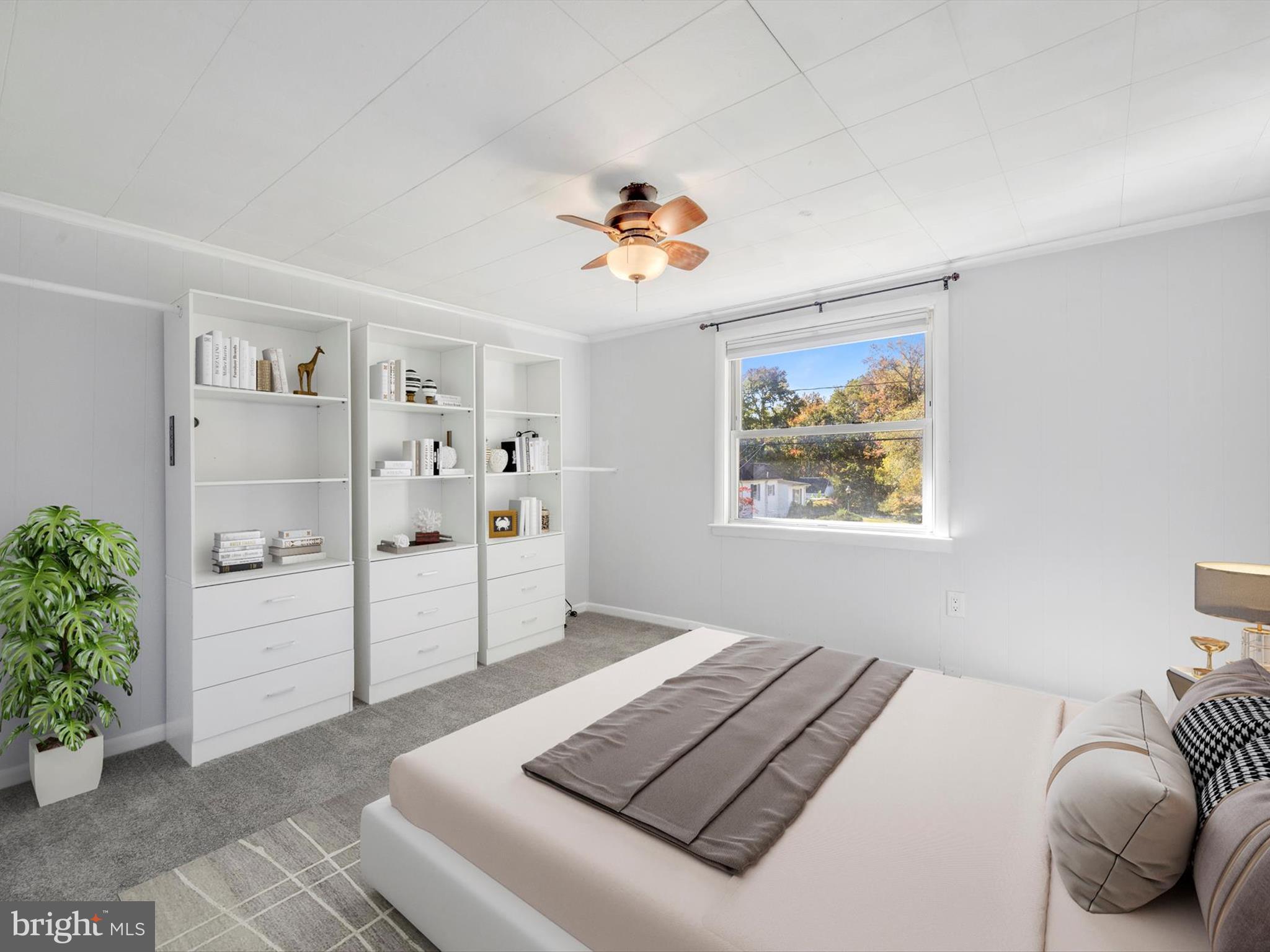 BEAUTY BEACH - Residential Lease