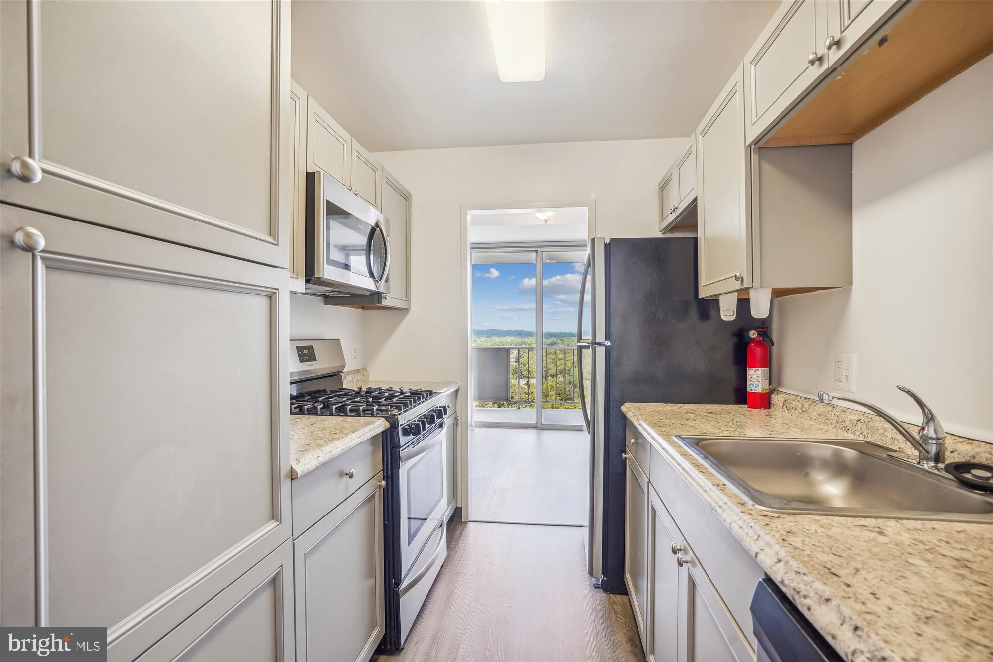 THE FOUNTAINS - Residential