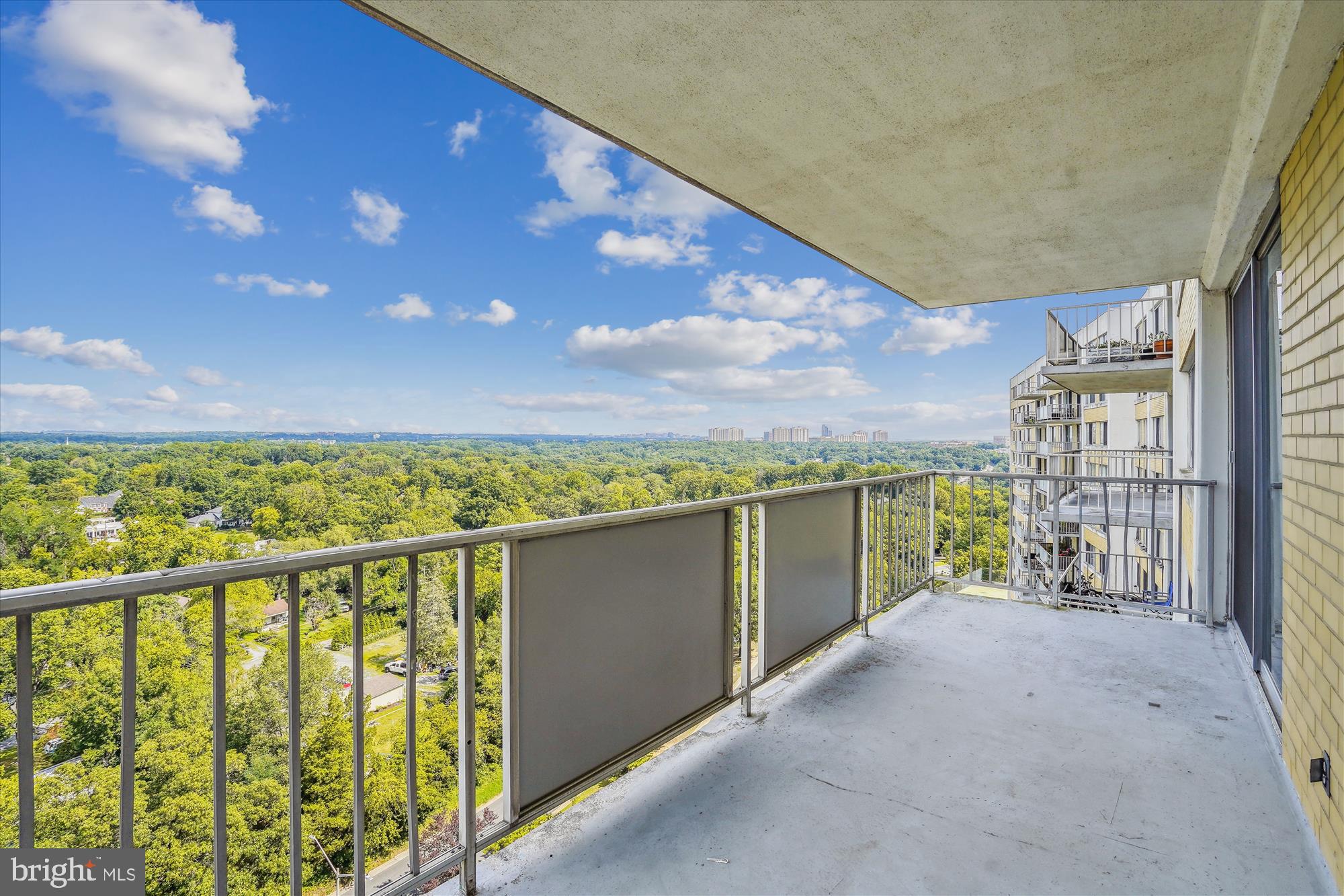 THE FOUNTAINS - Residential