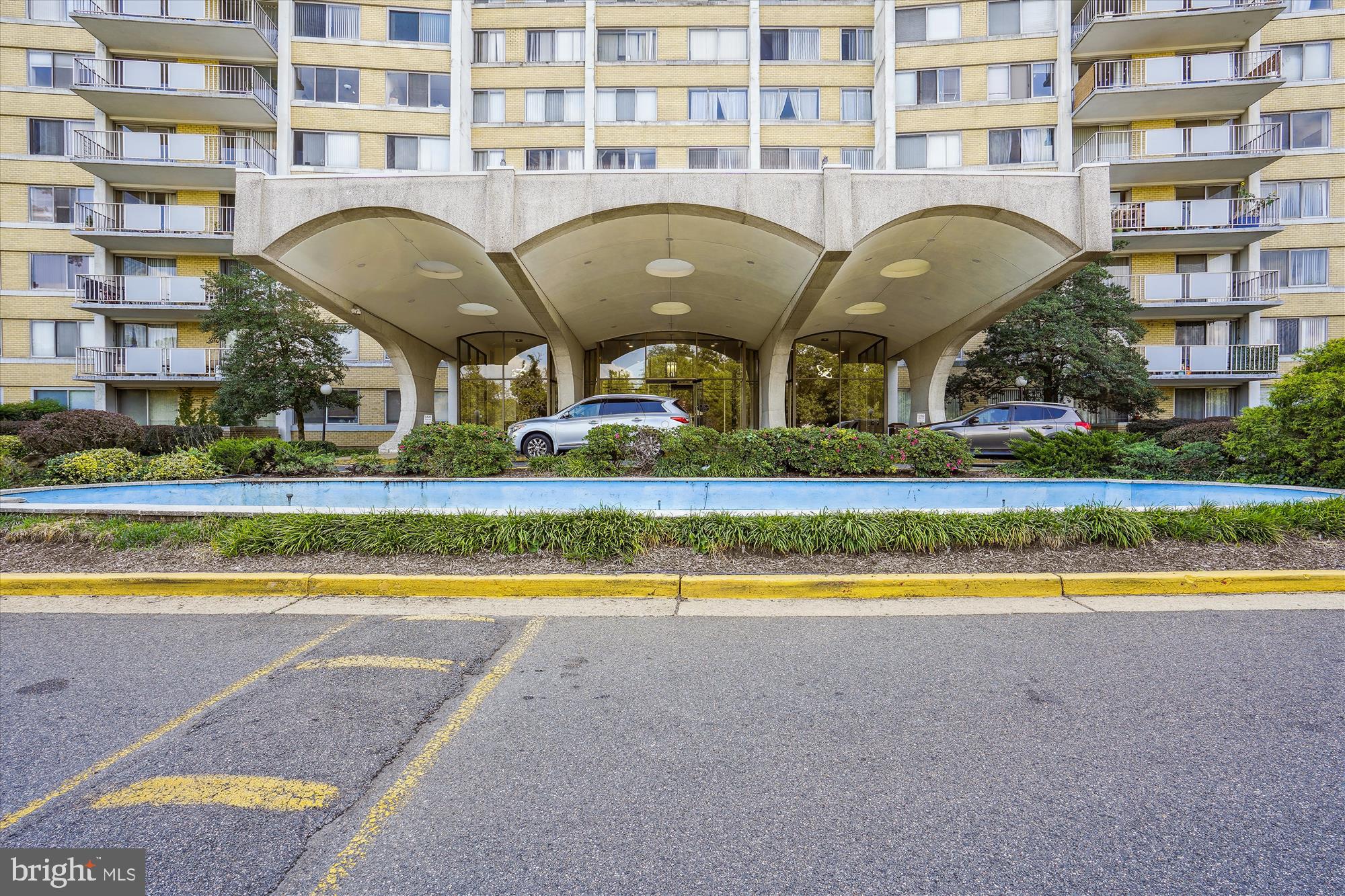 THE FOUNTAINS - Residential