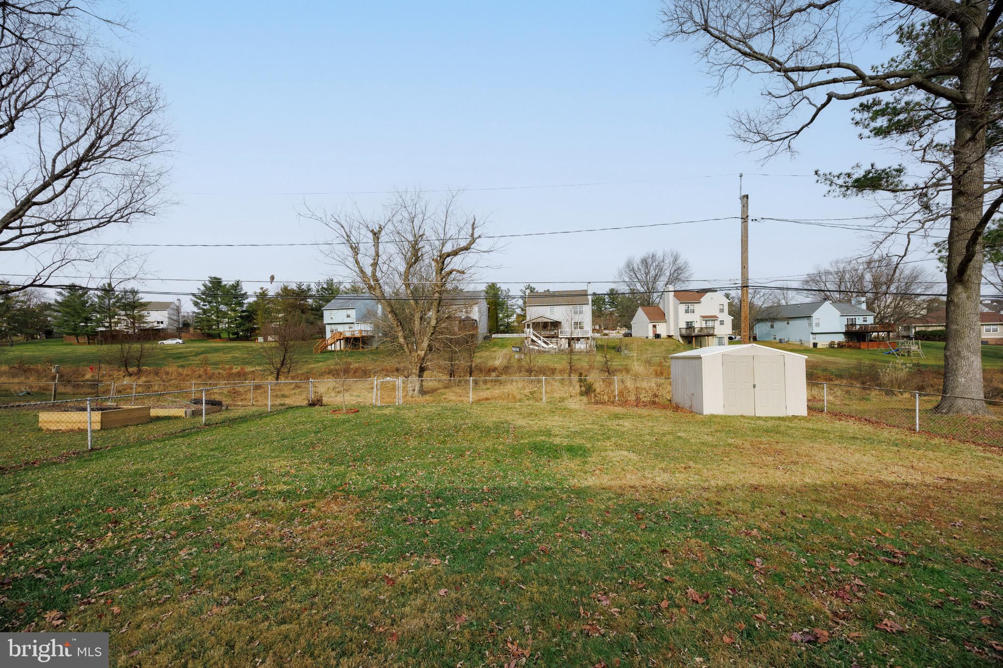 SUBURBIA - Residential