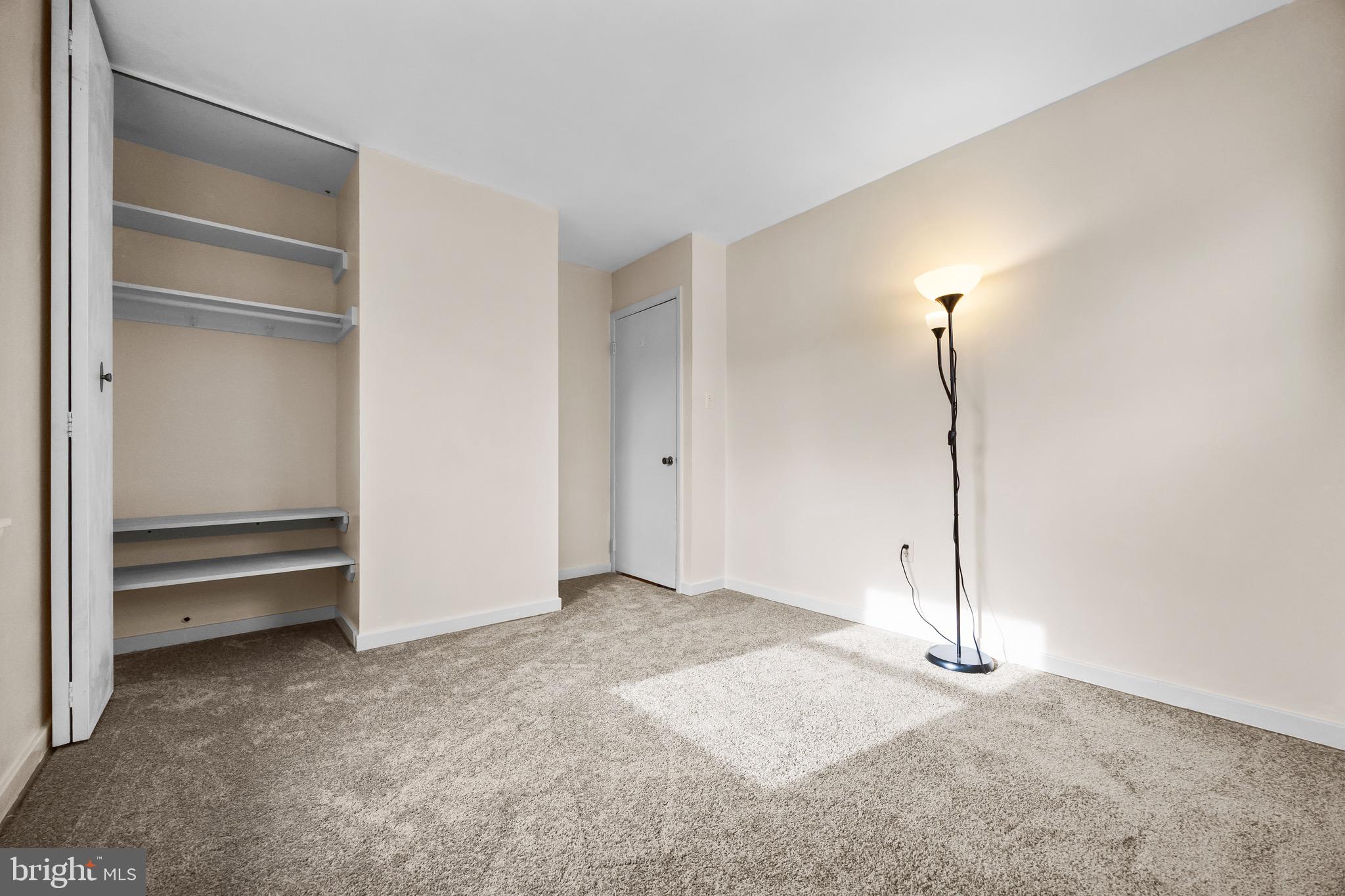 SUBURBIA - Residential