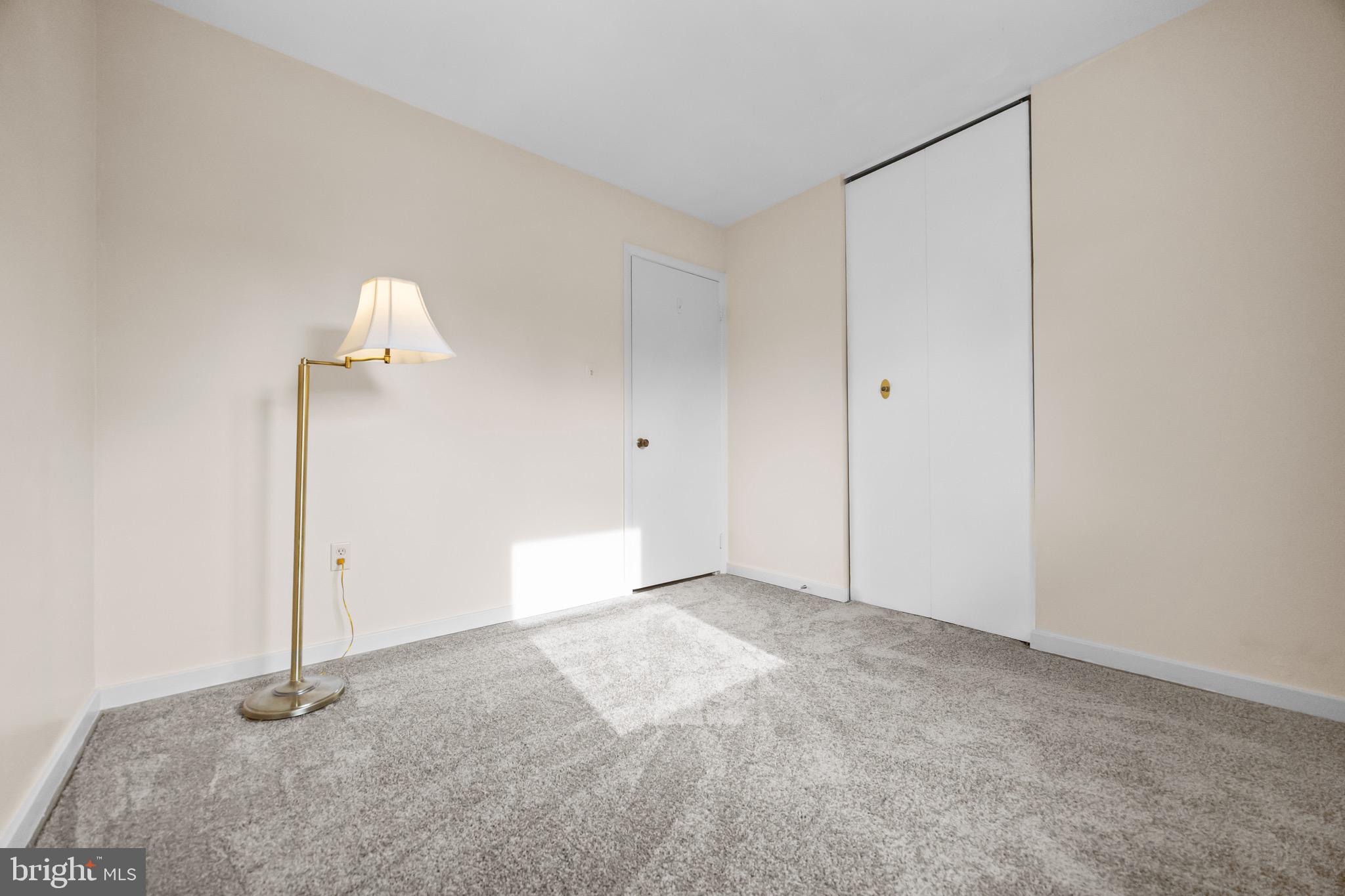 SUBURBIA - Residential