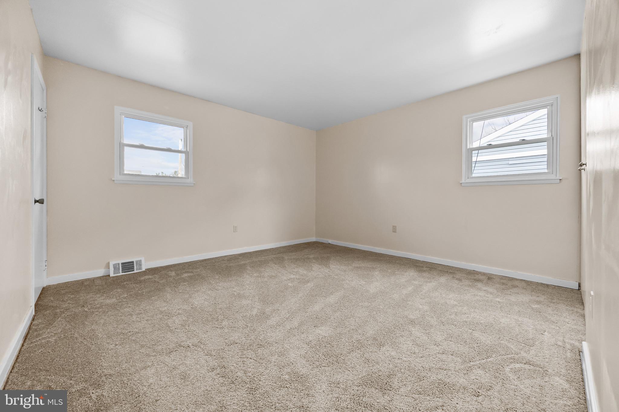 SUBURBIA - Residential