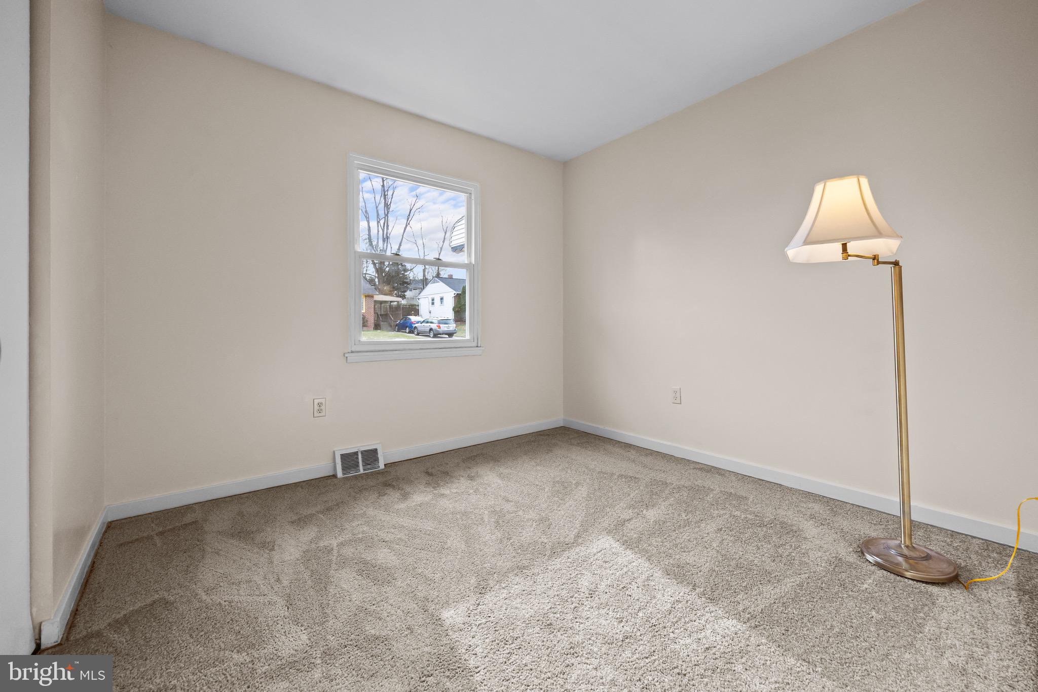 SUBURBIA - Residential