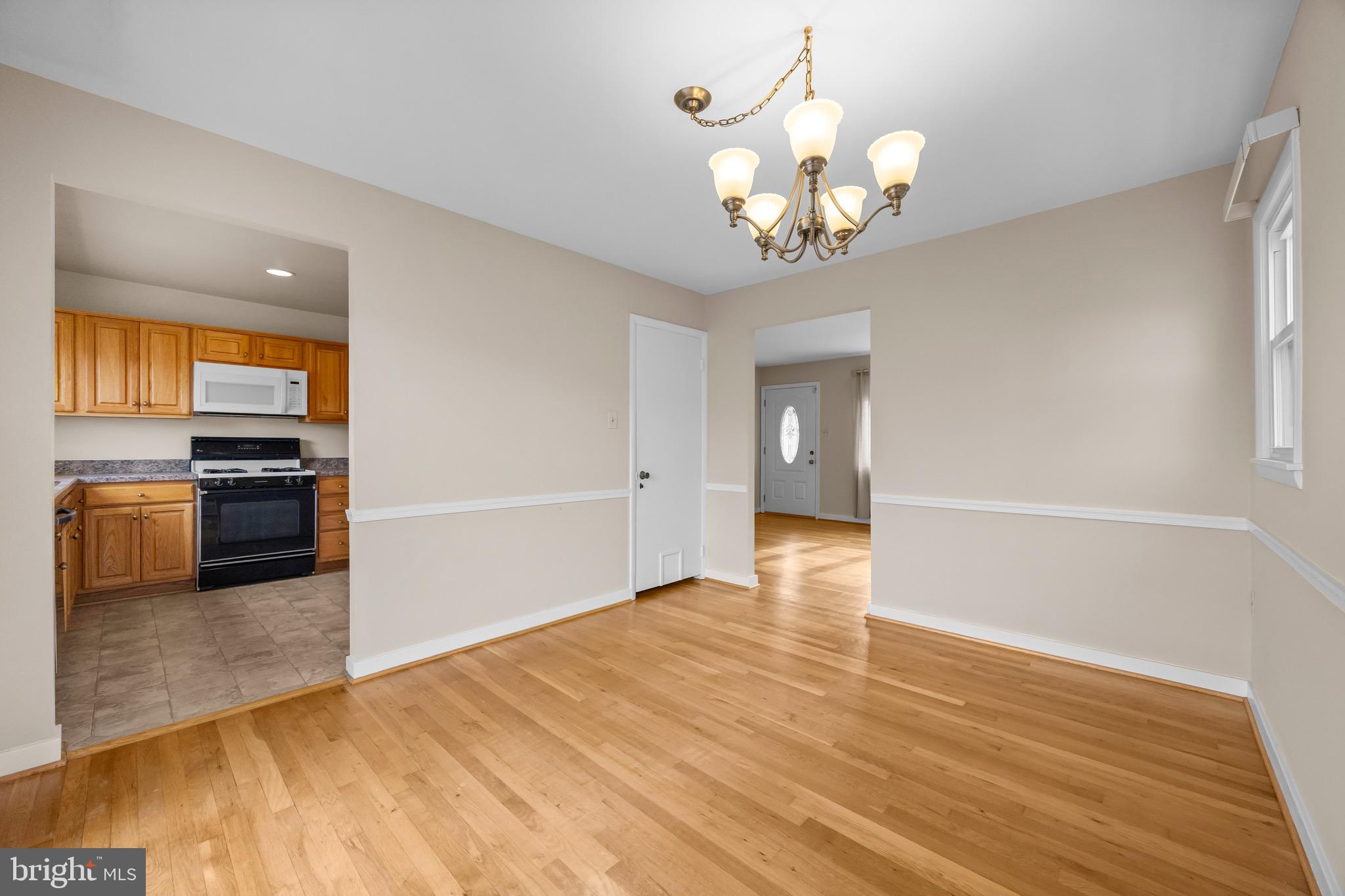 SUBURBIA - Residential