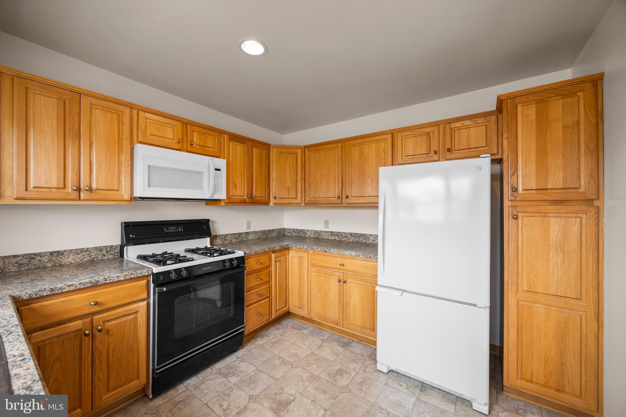 SUBURBIA - Residential