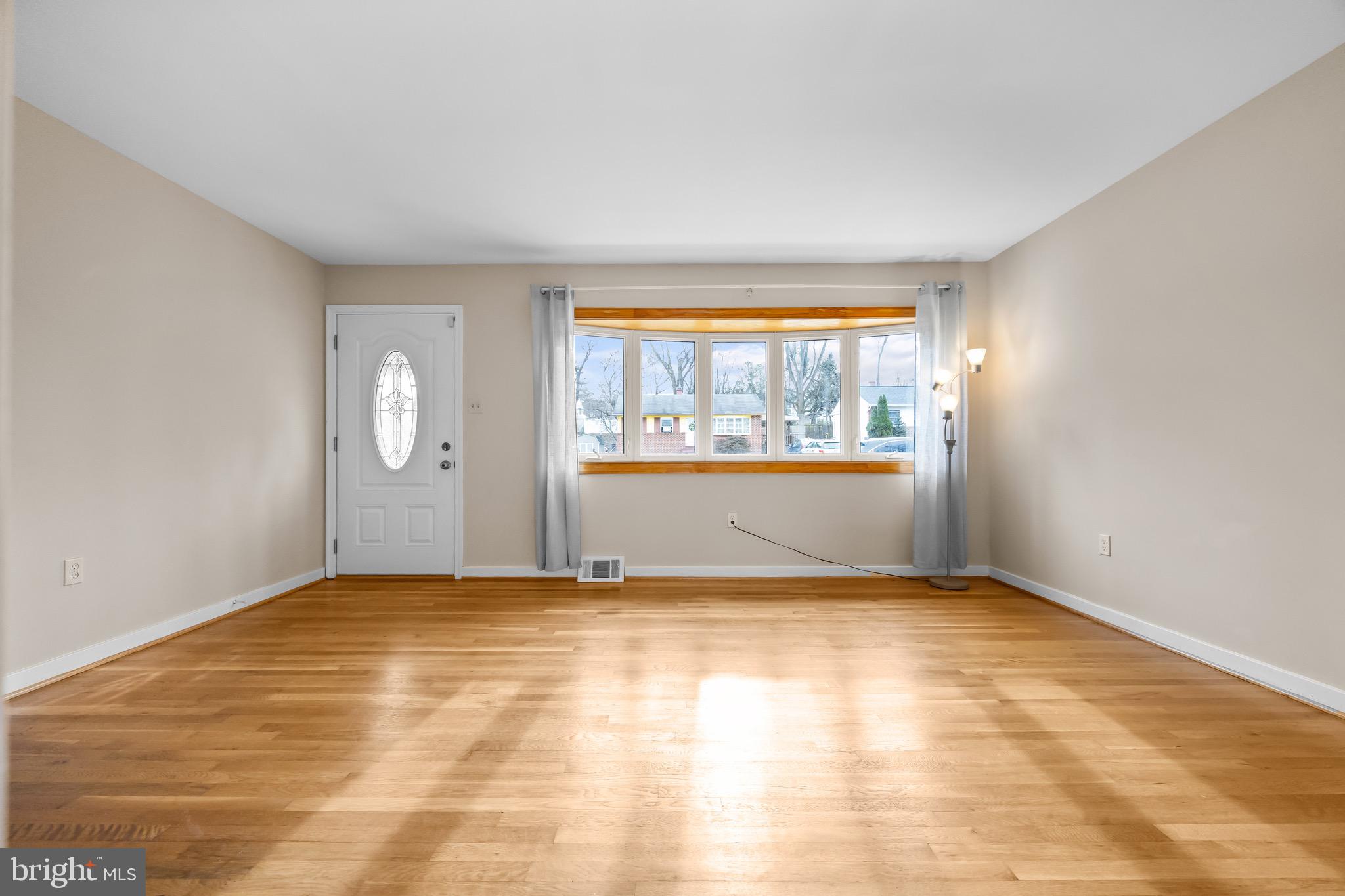 SUBURBIA - Residential