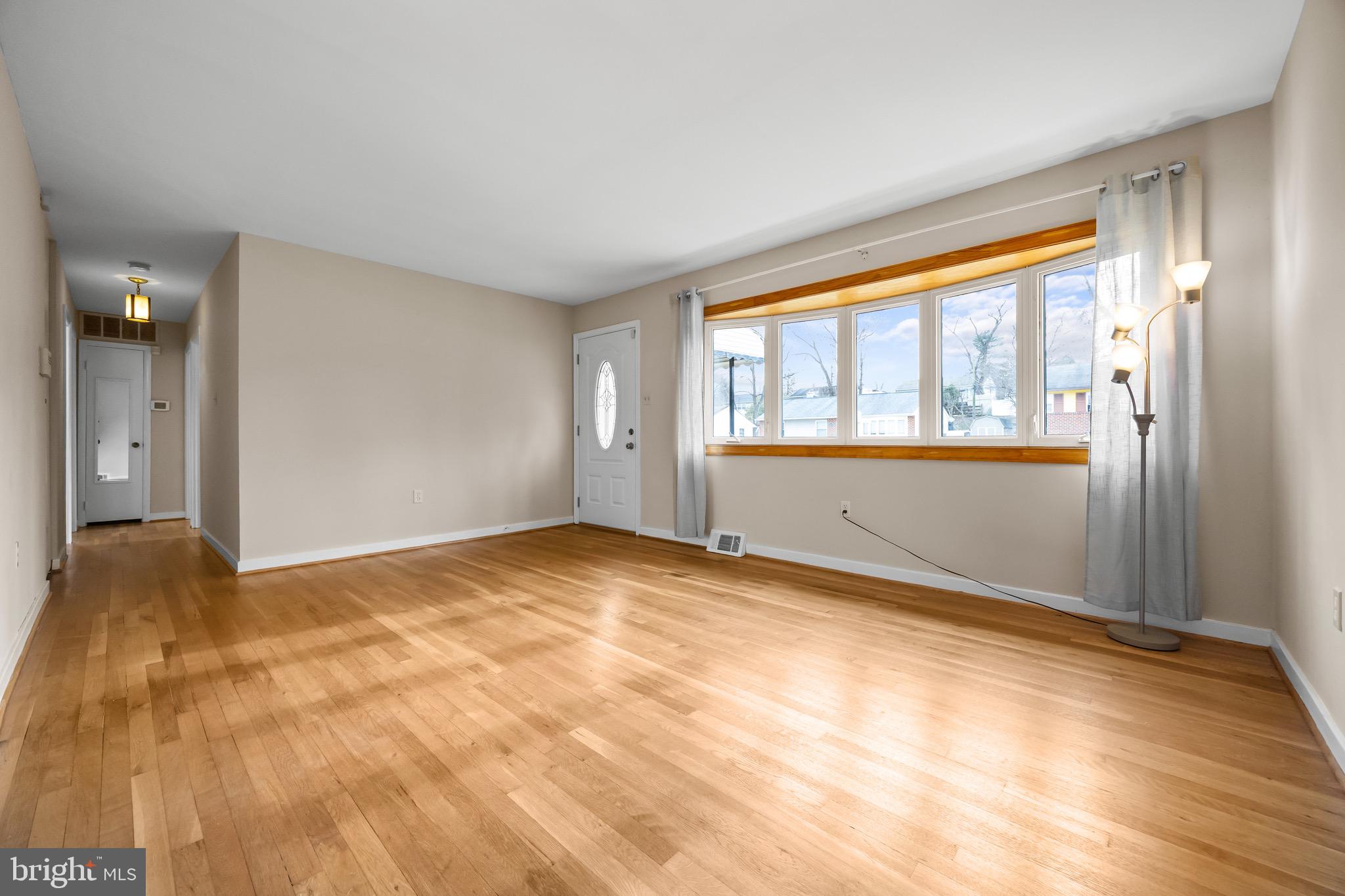 SUBURBIA - Residential