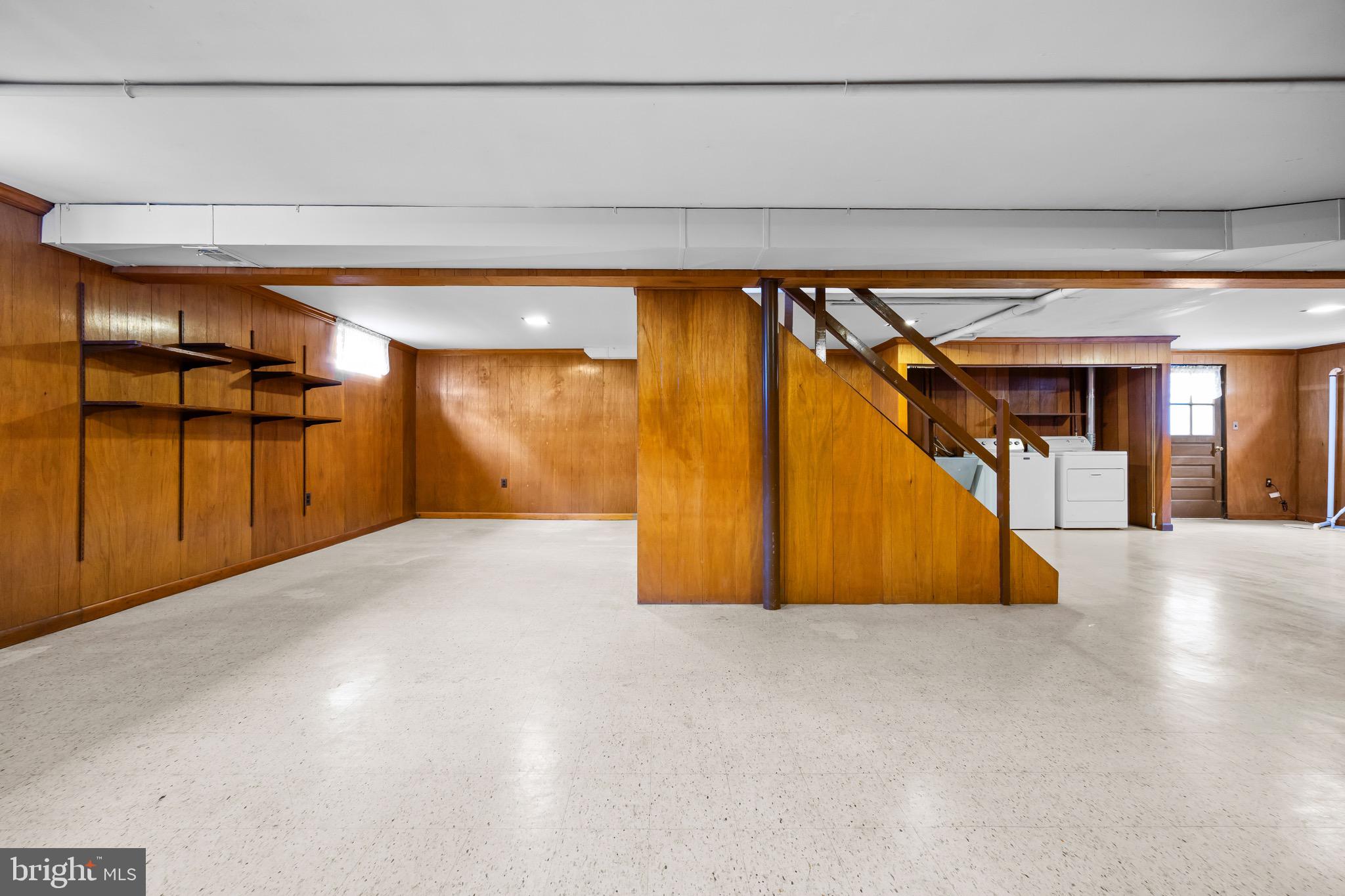 SUBURBIA - Residential