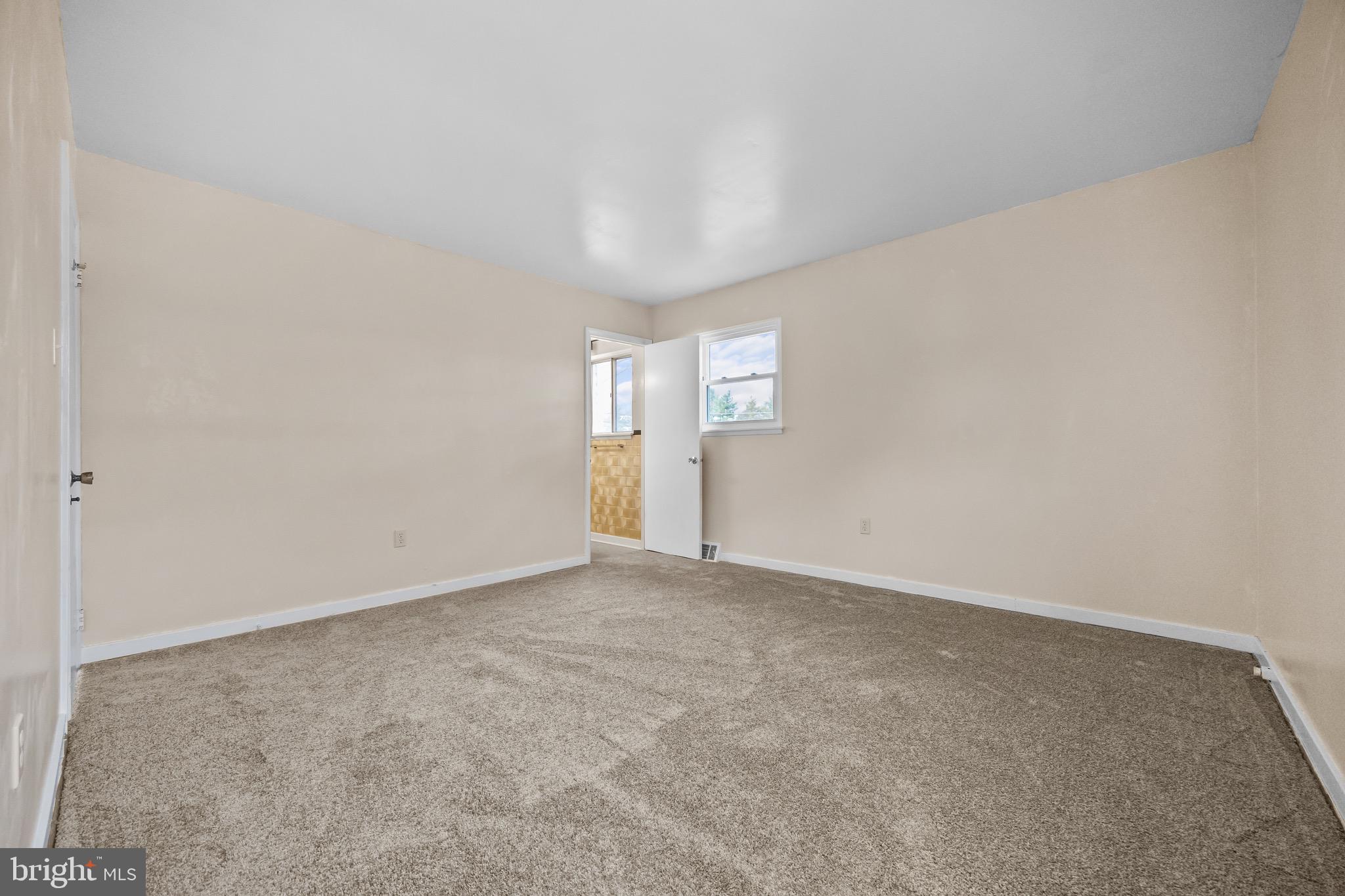 SUBURBIA - Residential