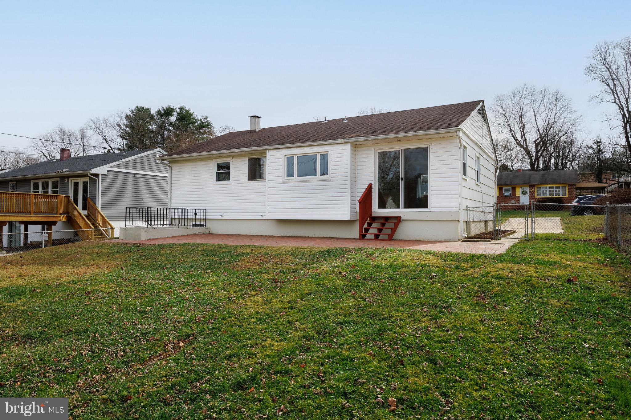 SUBURBIA - Residential