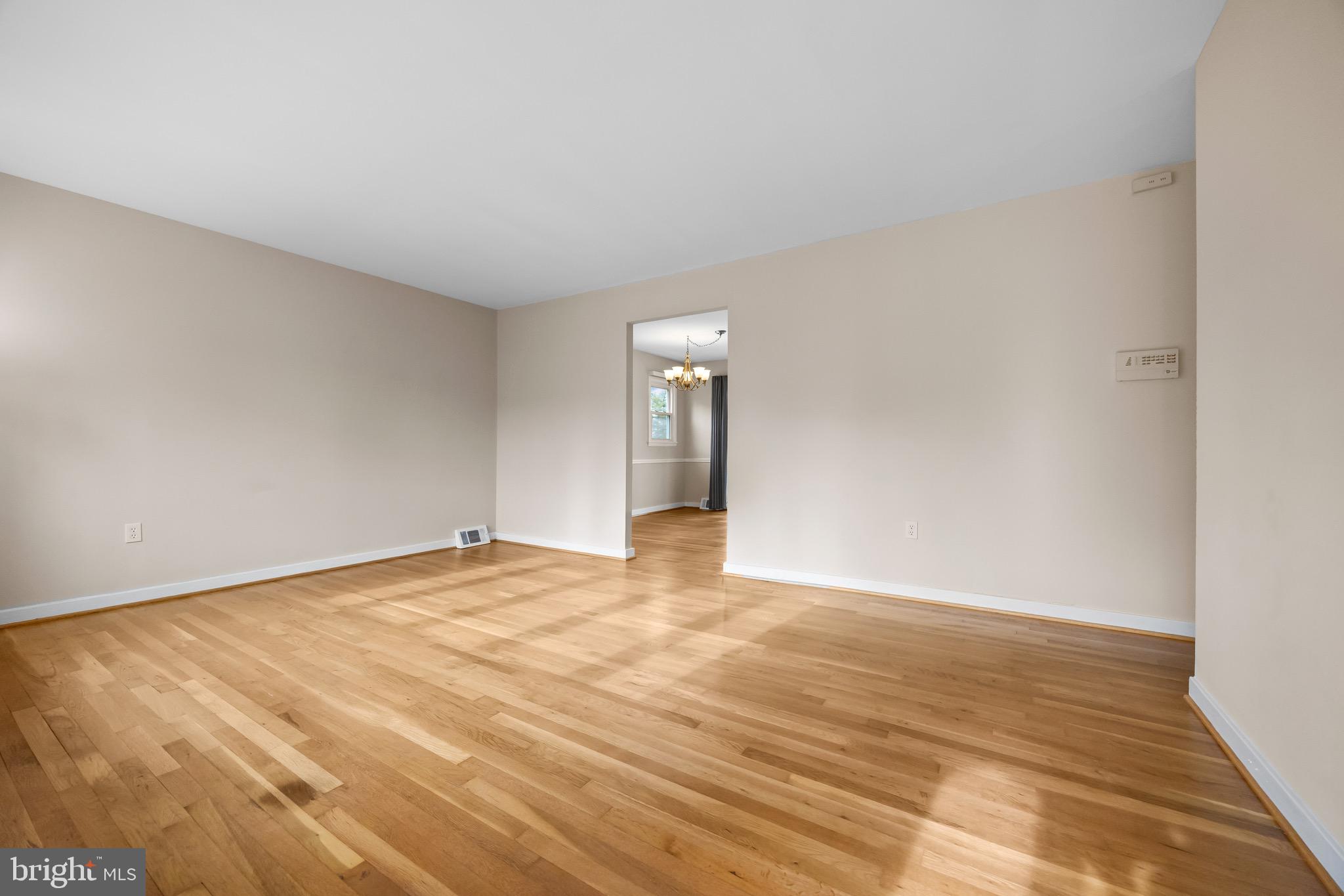 SUBURBIA - Residential