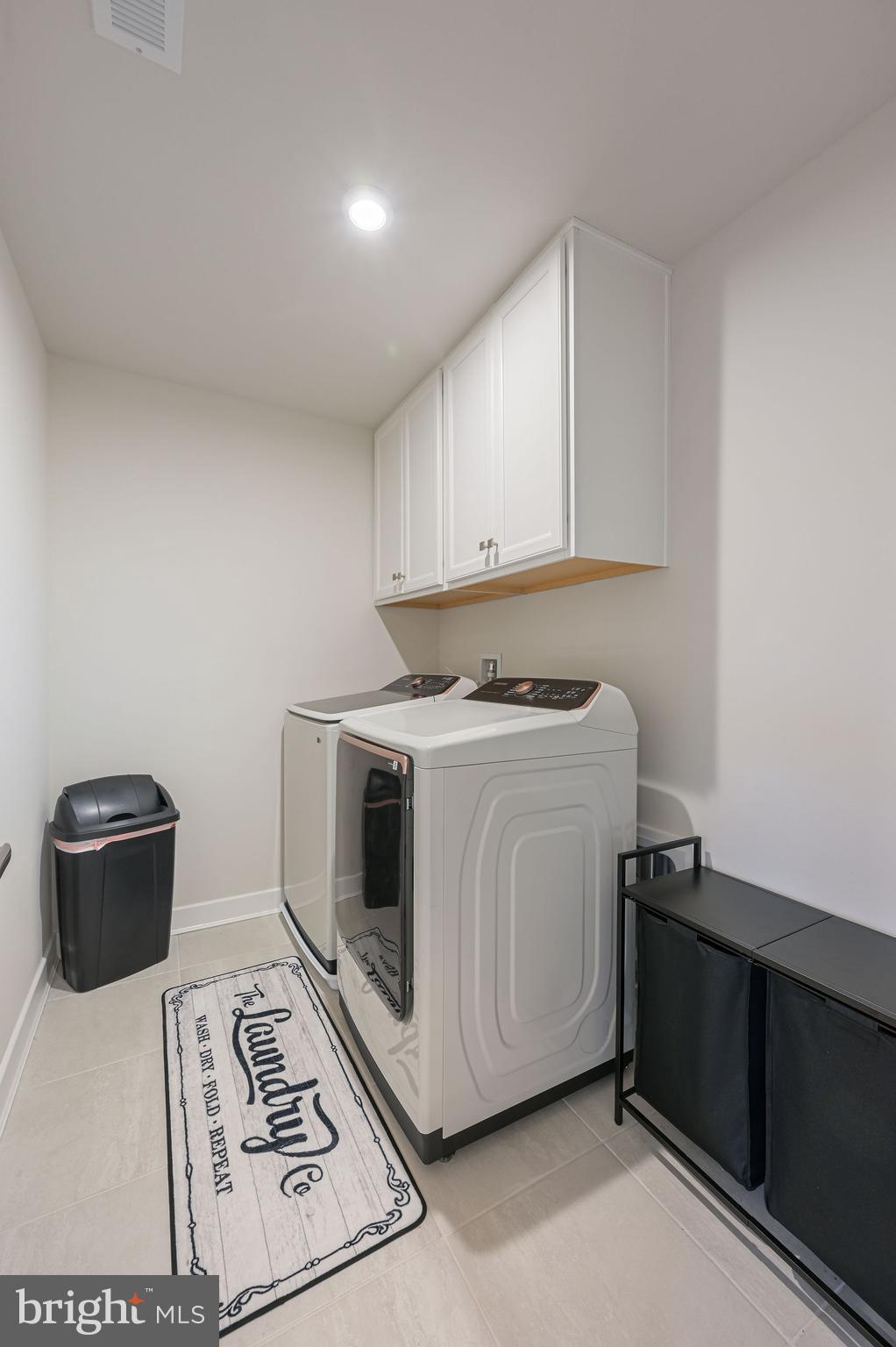 HIDDEN BROOK - Residential