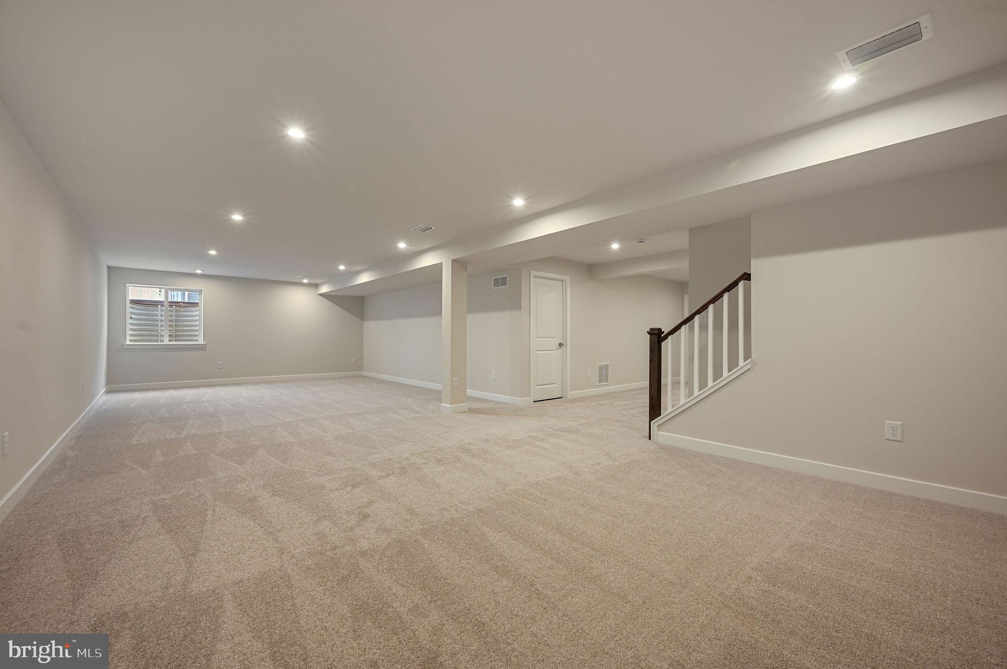 HIDDEN BROOK - Residential