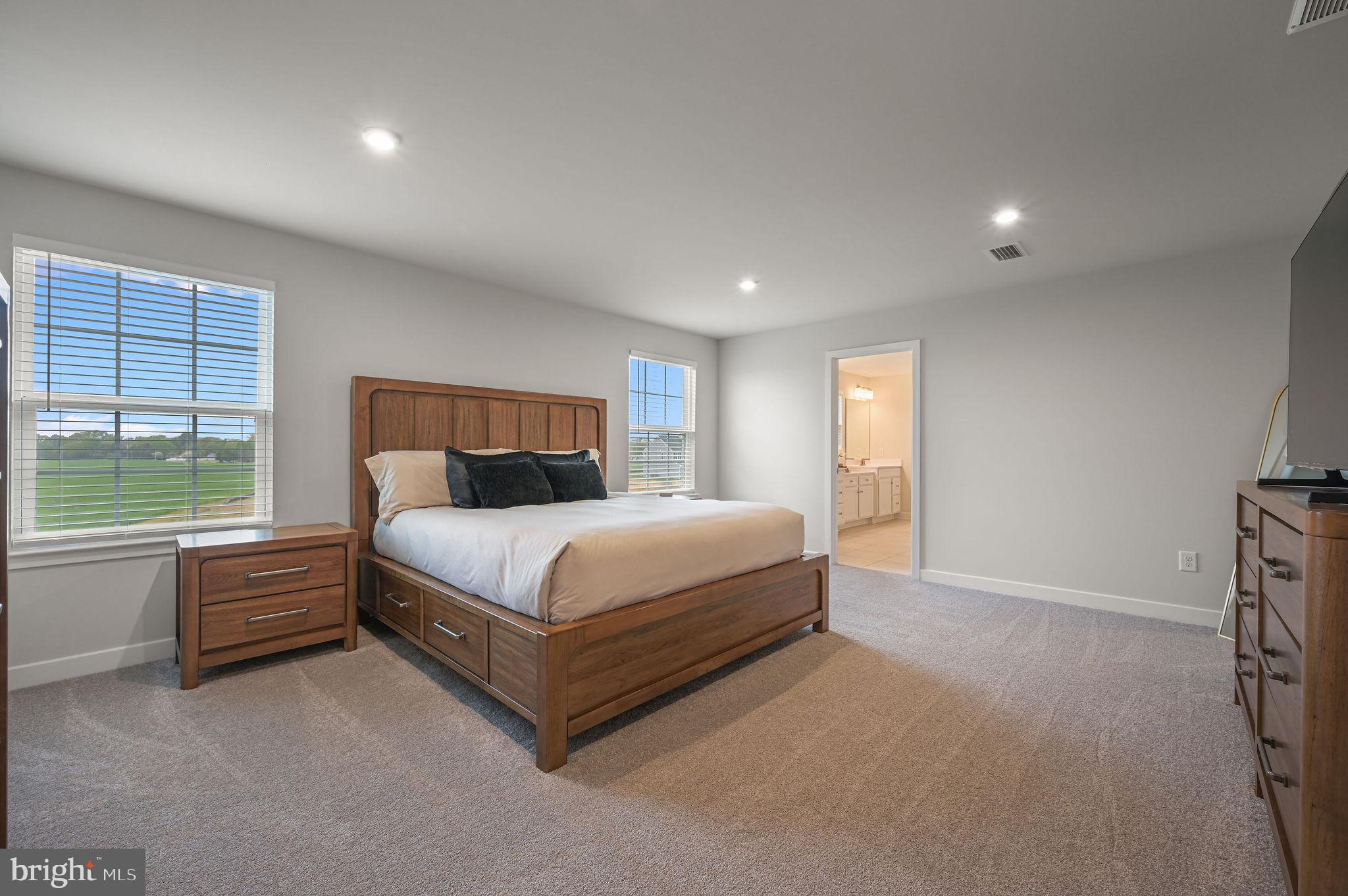 HIDDEN BROOK - Residential