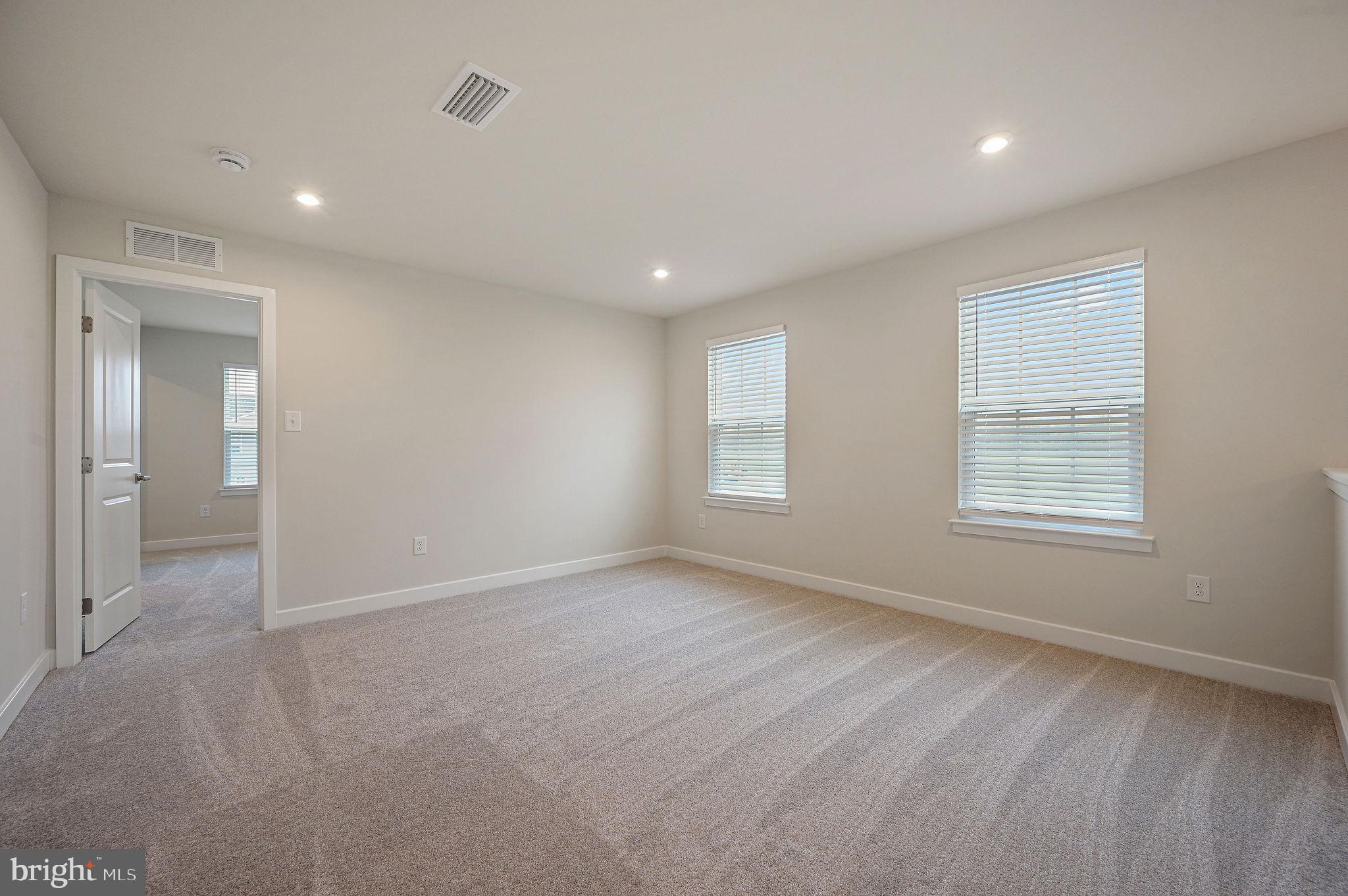 HIDDEN BROOK - Residential