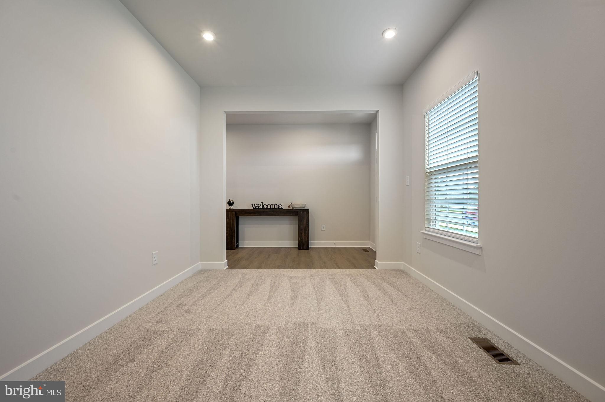 HIDDEN BROOK - Residential