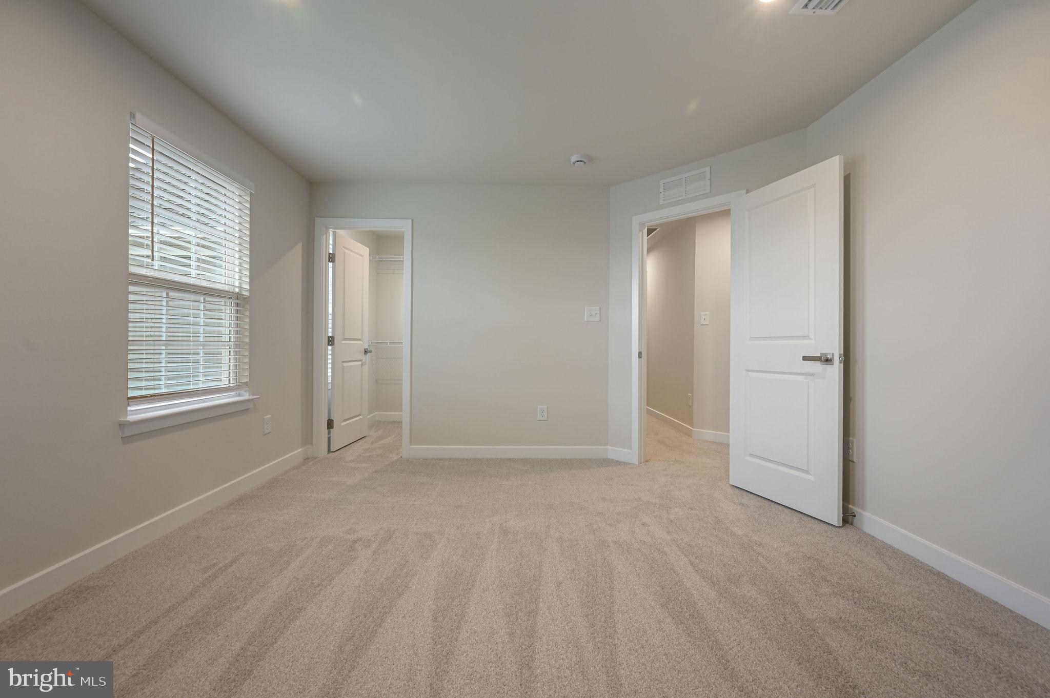 HIDDEN BROOK - Residential