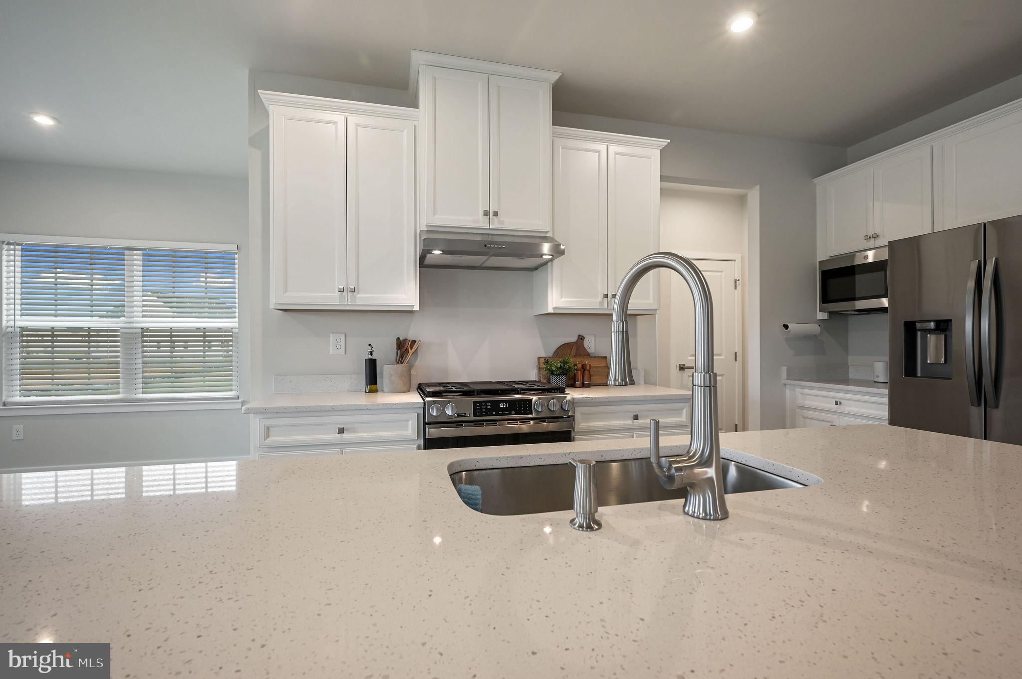 HIDDEN BROOK - Residential