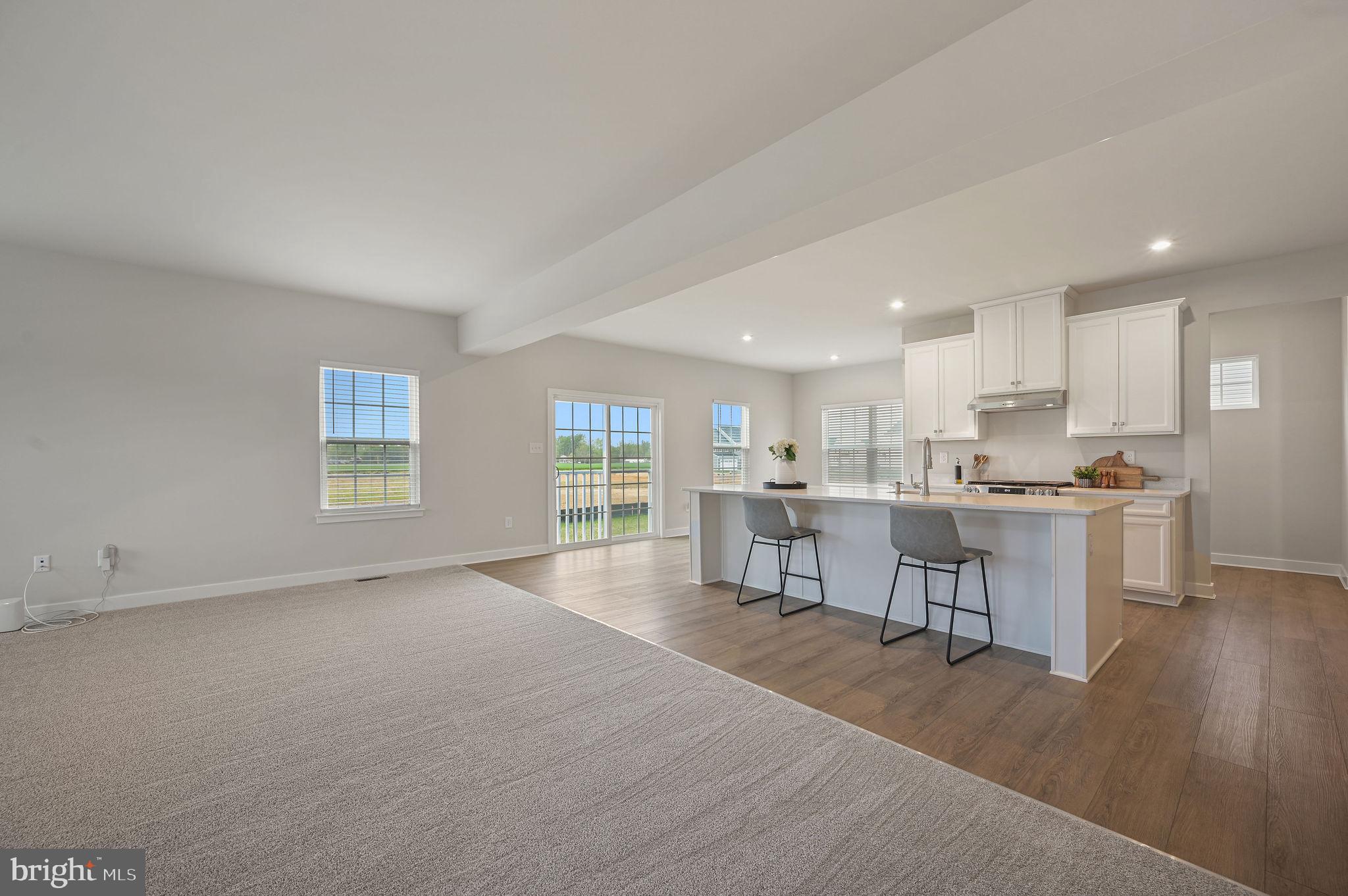 HIDDEN BROOK - Residential