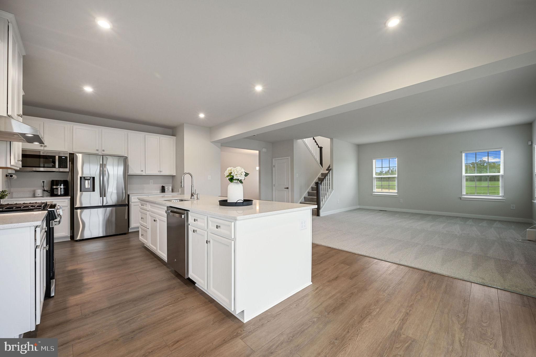 HIDDEN BROOK - Residential