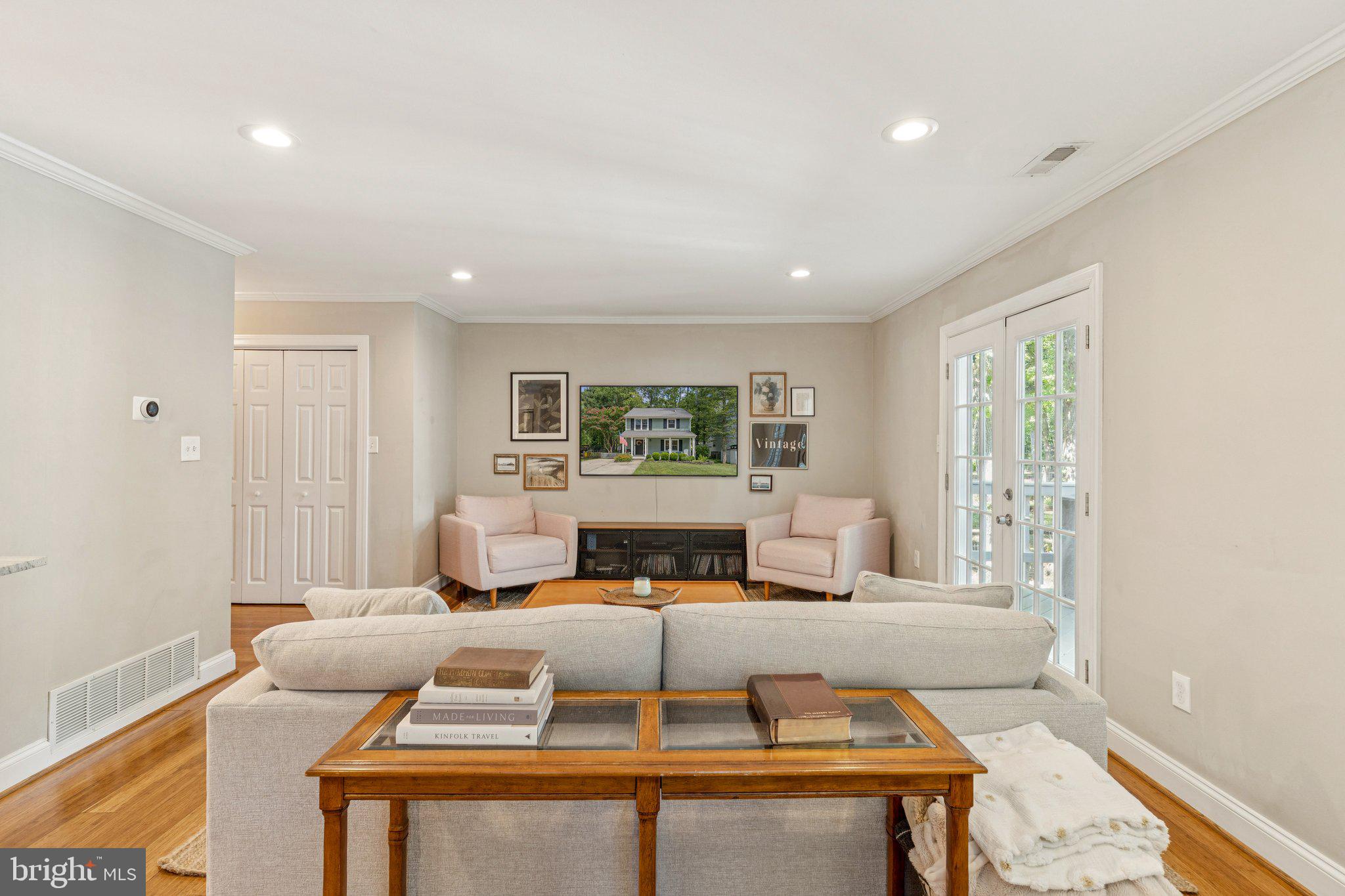 BAY HIGHLANDS - Residential