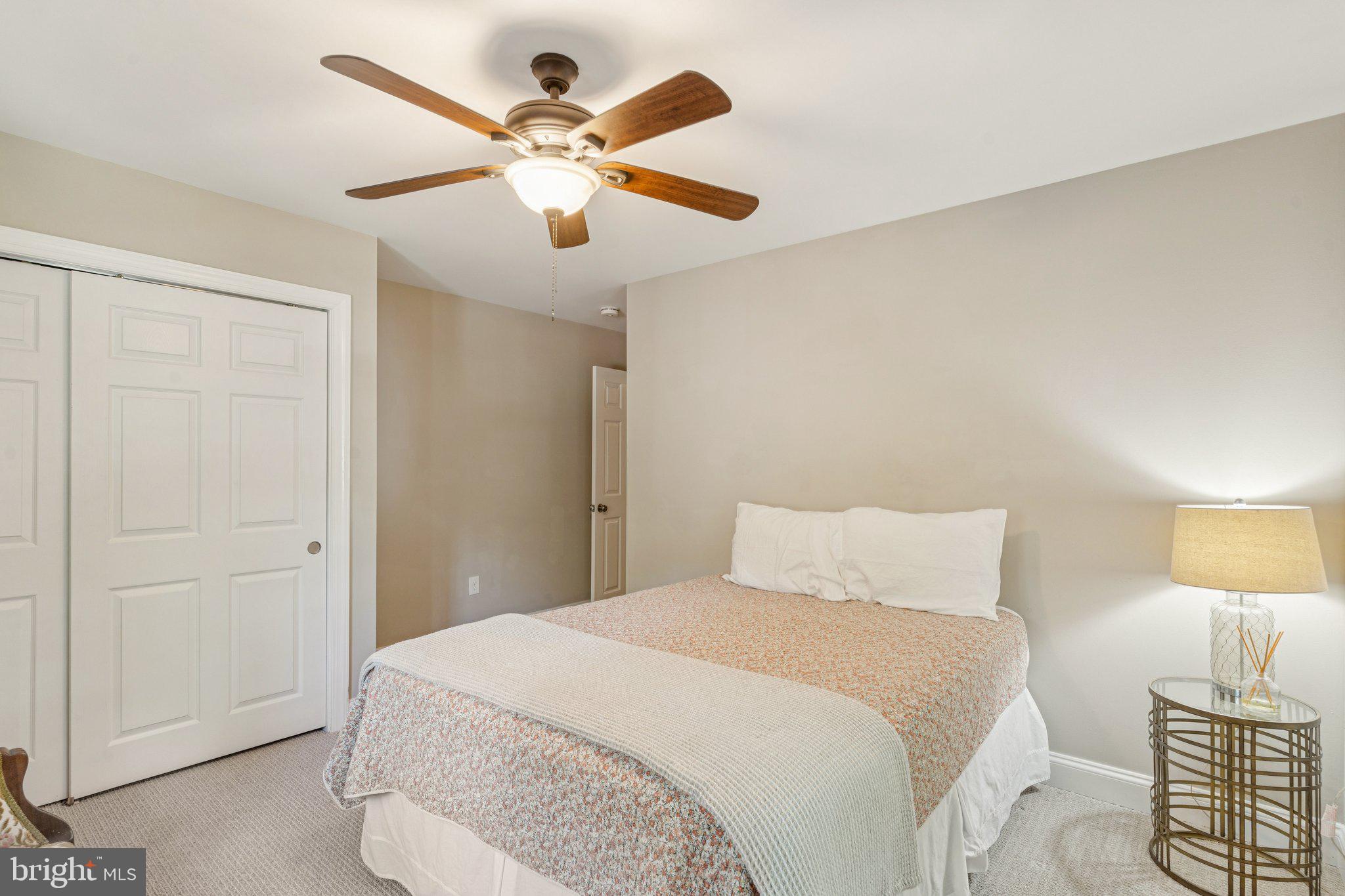 BAY HIGHLANDS - Residential